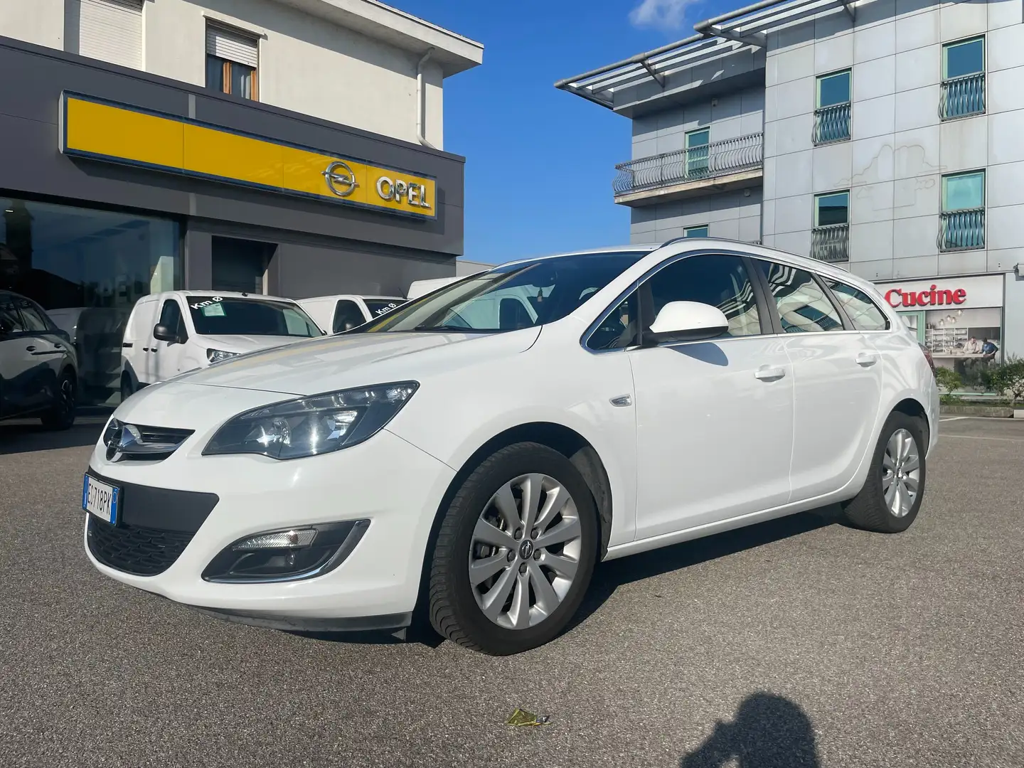 Opel Astra Sports Tourer 1.7 MT6 cdti Cosmo 110cv *UNICOPRO* Blanc - 2