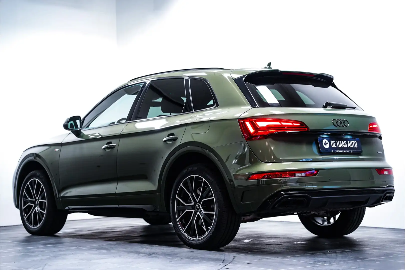 Audi Q5 50 TFSI e S-Line Groen Zwart|Pano dak|B&O|Trekhaak Groen - 2