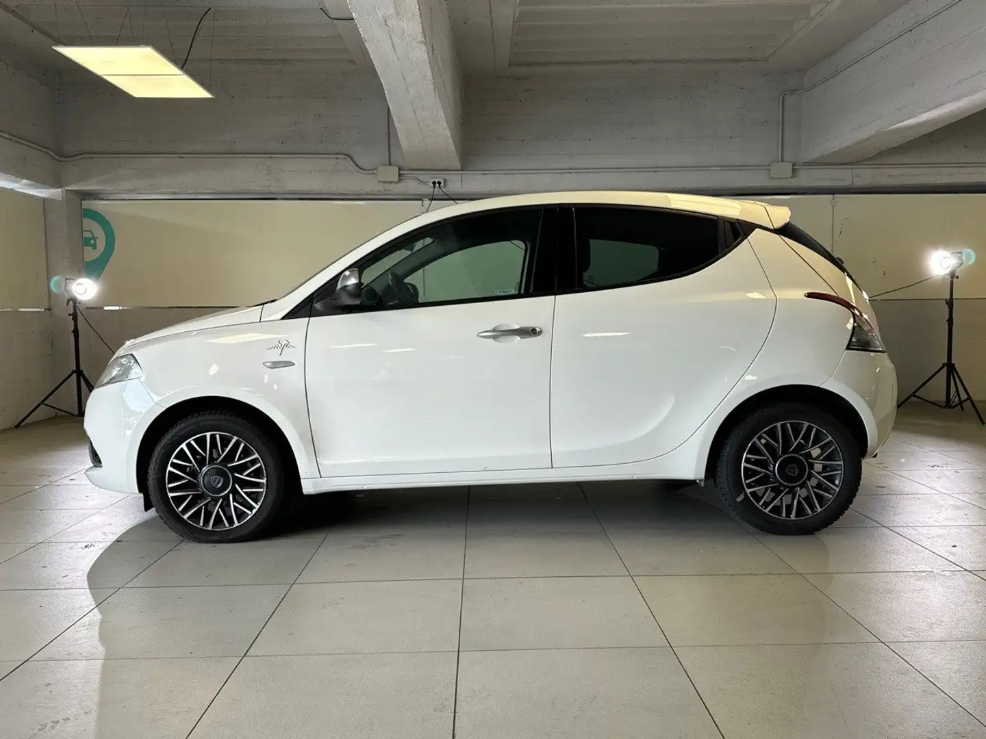 Lancia Ypsilon 1.2 69cv Mya Bianco - 2