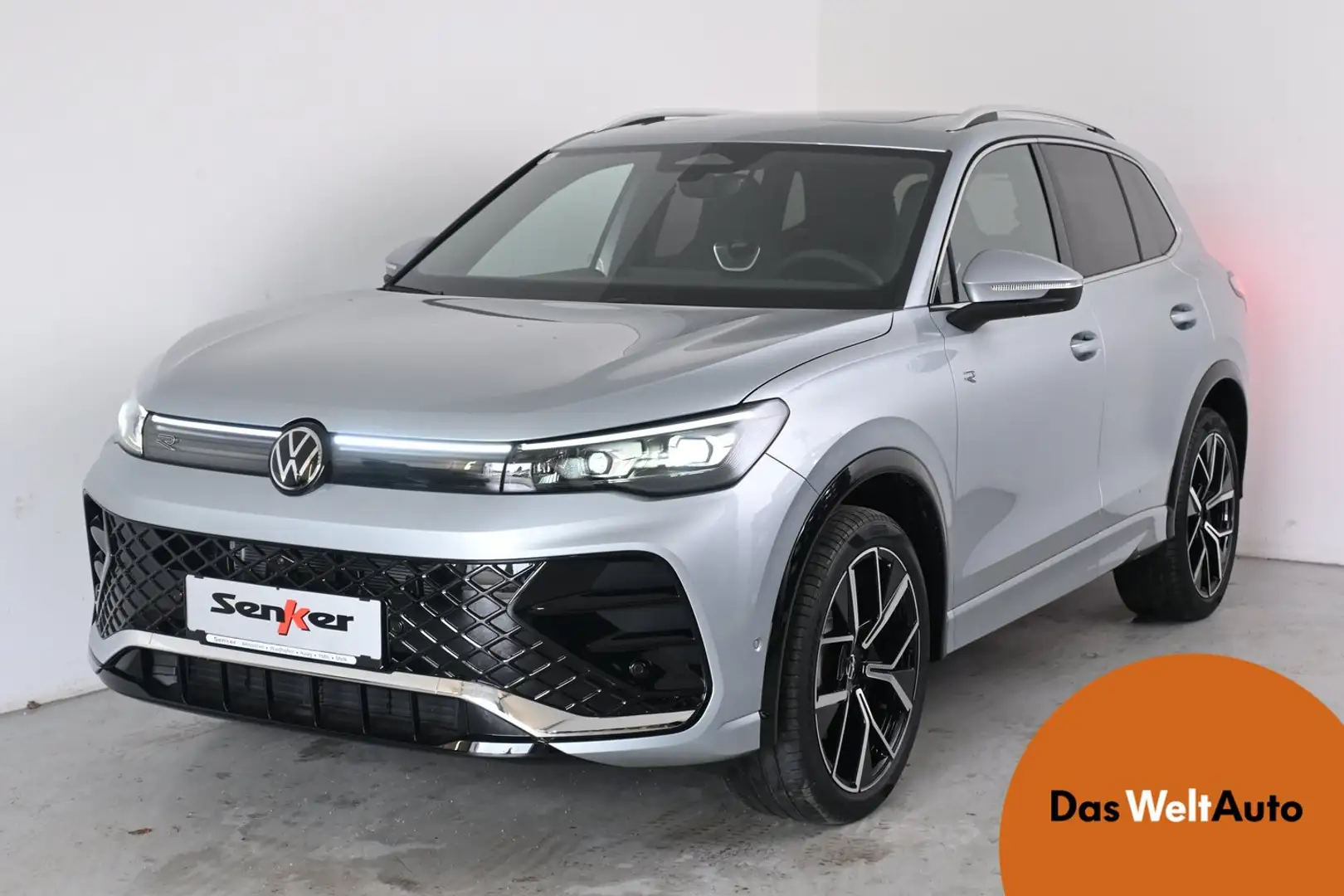 Volkswagen Tiguan Sport TDI 4MOTION DSG Silber - 1