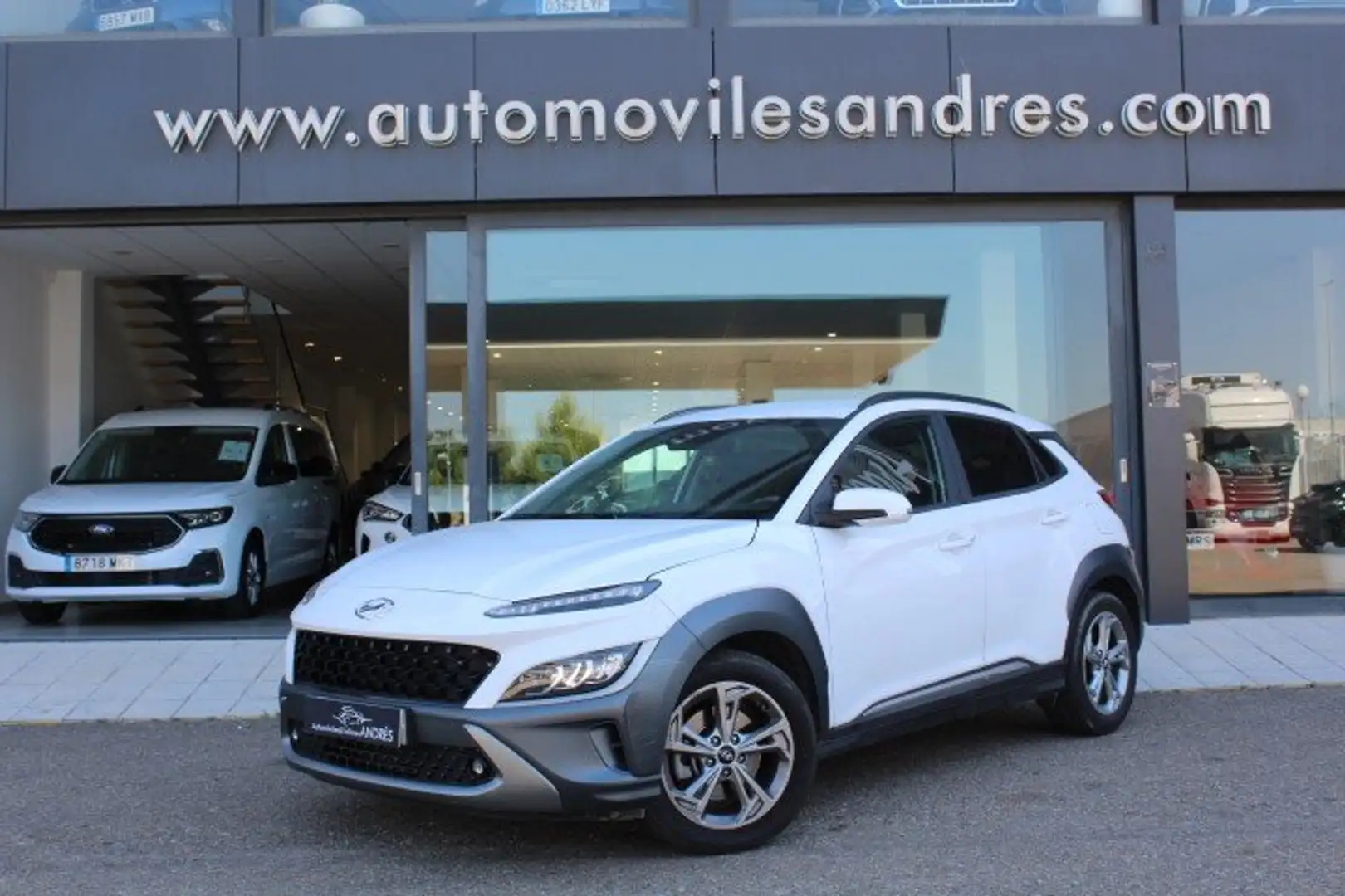 Hyundai KONA 1.0 TGDI Tecno Red 4x2 Blanco - 1