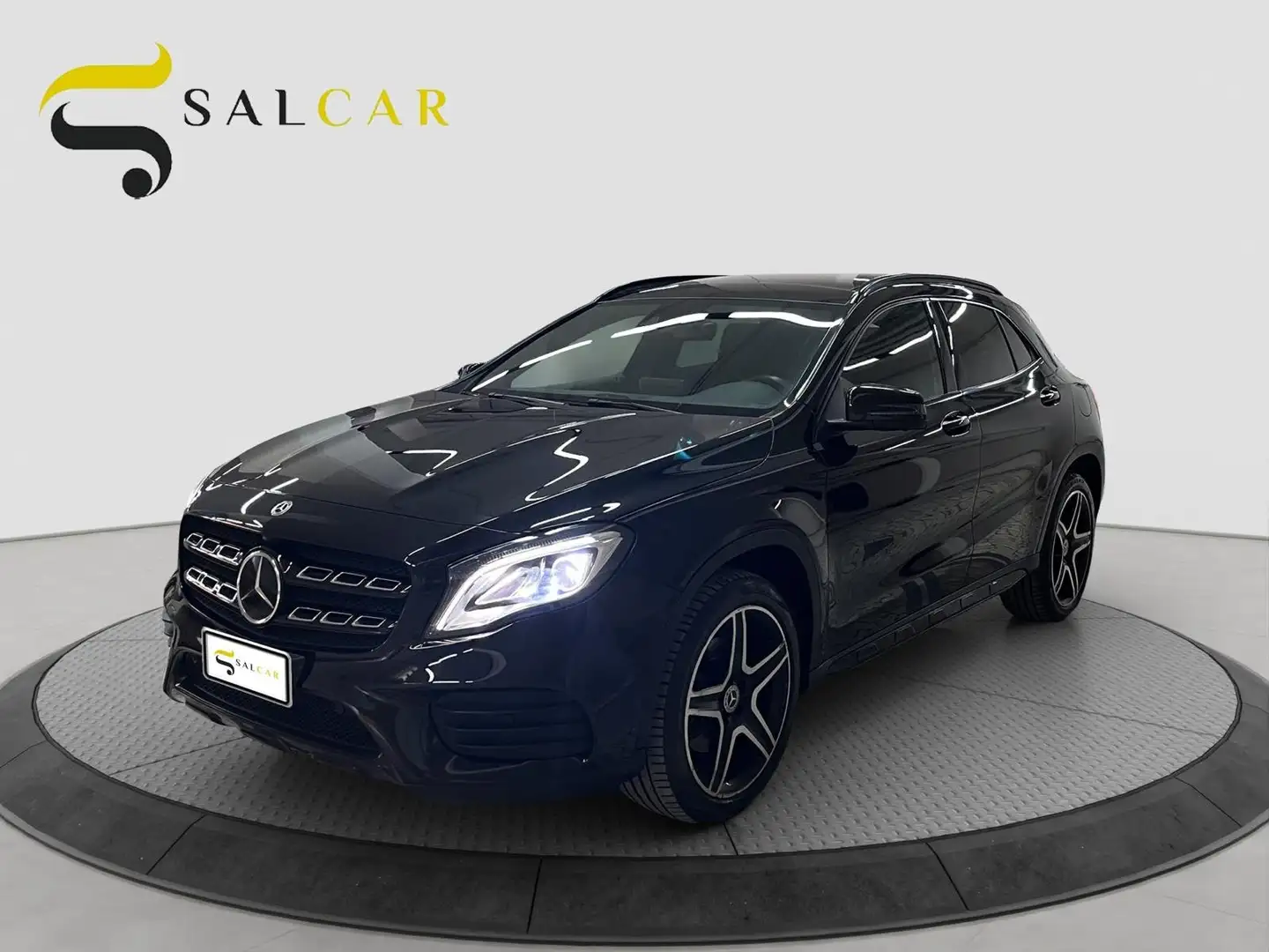 Mercedes-Benz GLA 220 177 CV d Premium auto Tetto 2018 Nero - 1