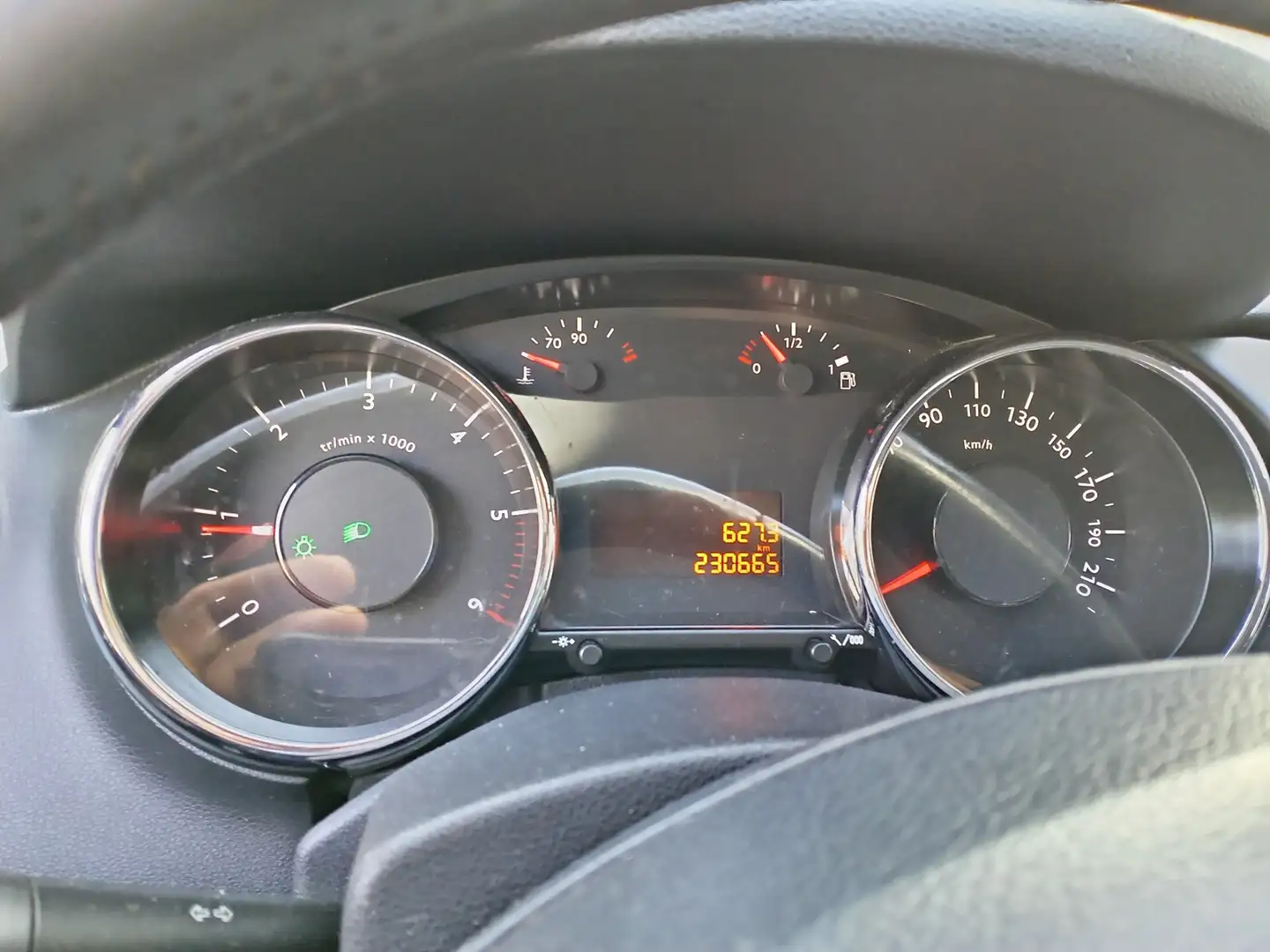 Peugeot 3008 1.6 hdi 8v Active (tecno) 112cv - 2