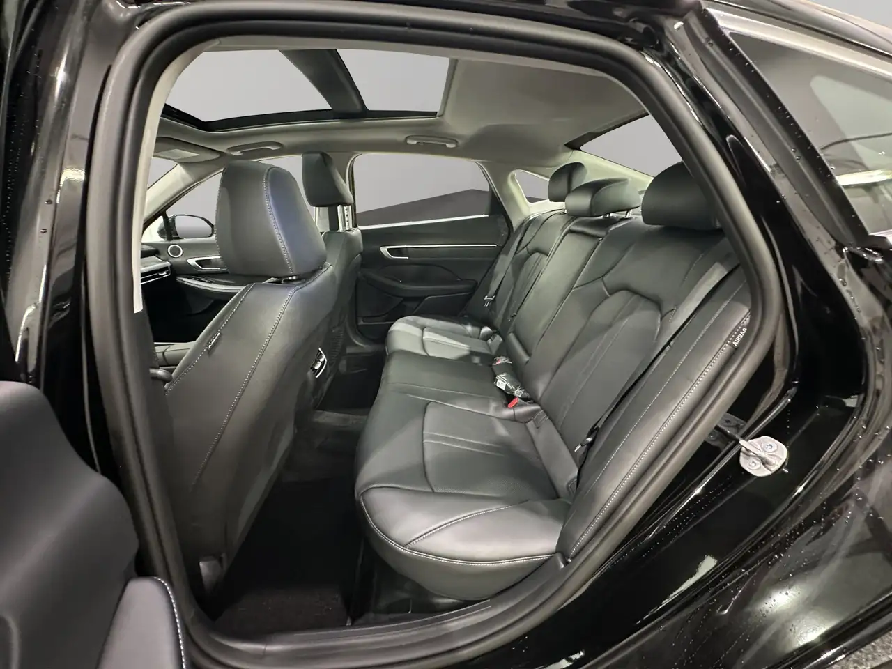 Hyundai SONATA снимка Hyundai SONATA