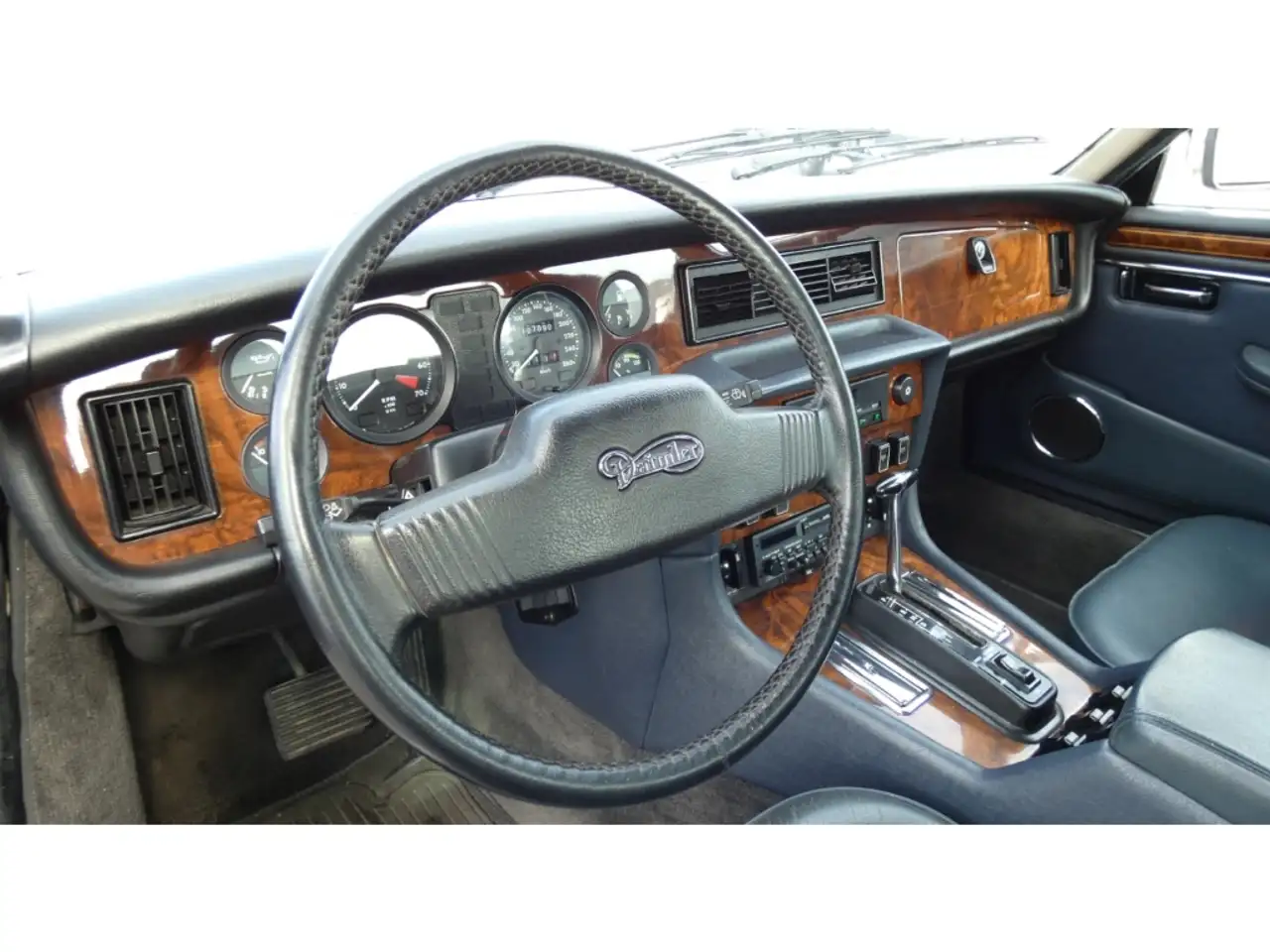 Jaguar XJ 5.3 Daimler Klima Schiebedach Leder LHD, foto 3
