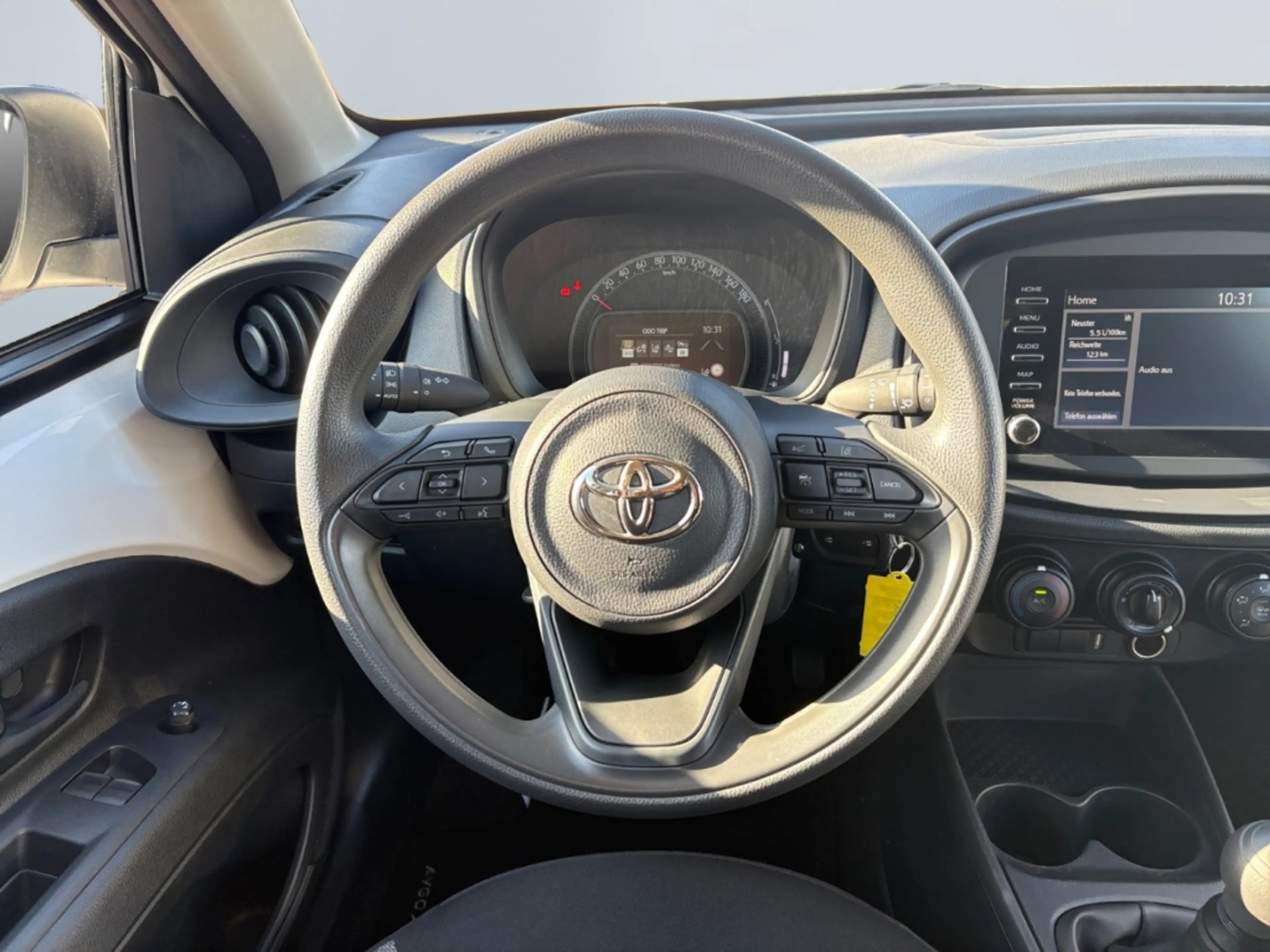 Toyota Aygo X *ACC*Kamera*CarPlay*DAB*Klima*Spurhalte* — photo 12