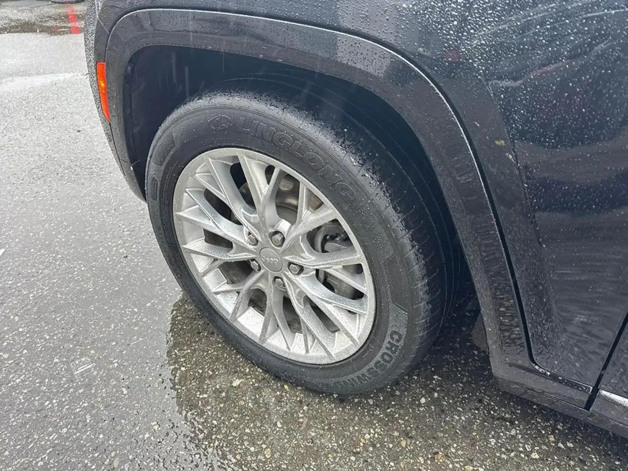 Jeep Grand Cherokee снимка Jeep Grand Cherokee