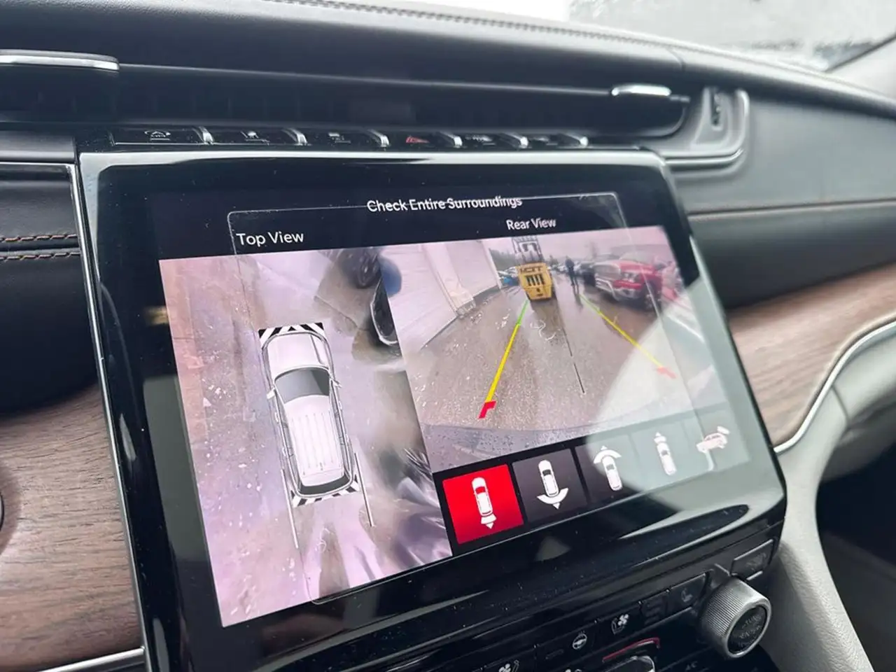 Jeep Grand Cherokee снимка Jeep Grand Cherokee