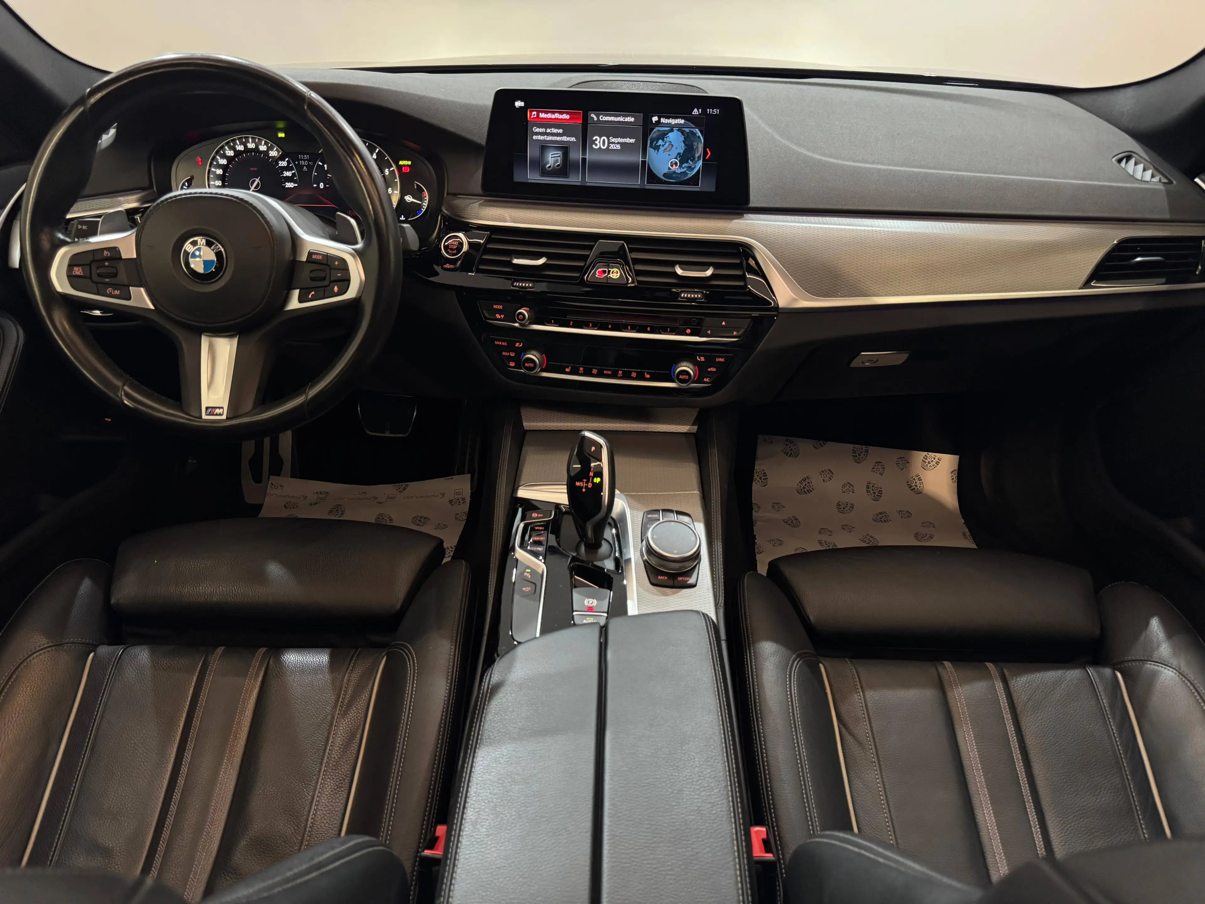 BMW 540 M Sport - Pano/Navi/Cruise/Memory/360/LED — photo 12