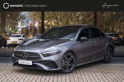 Mercedes-Benz A 180 Limousine AMG Line | Panorama-schuifdak | Navigati