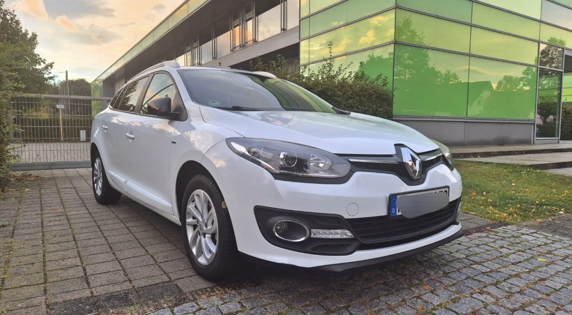 Renault Megane Grandtour ENERGY TCe 115 Start & Stopp LIMITED Weiß - 1