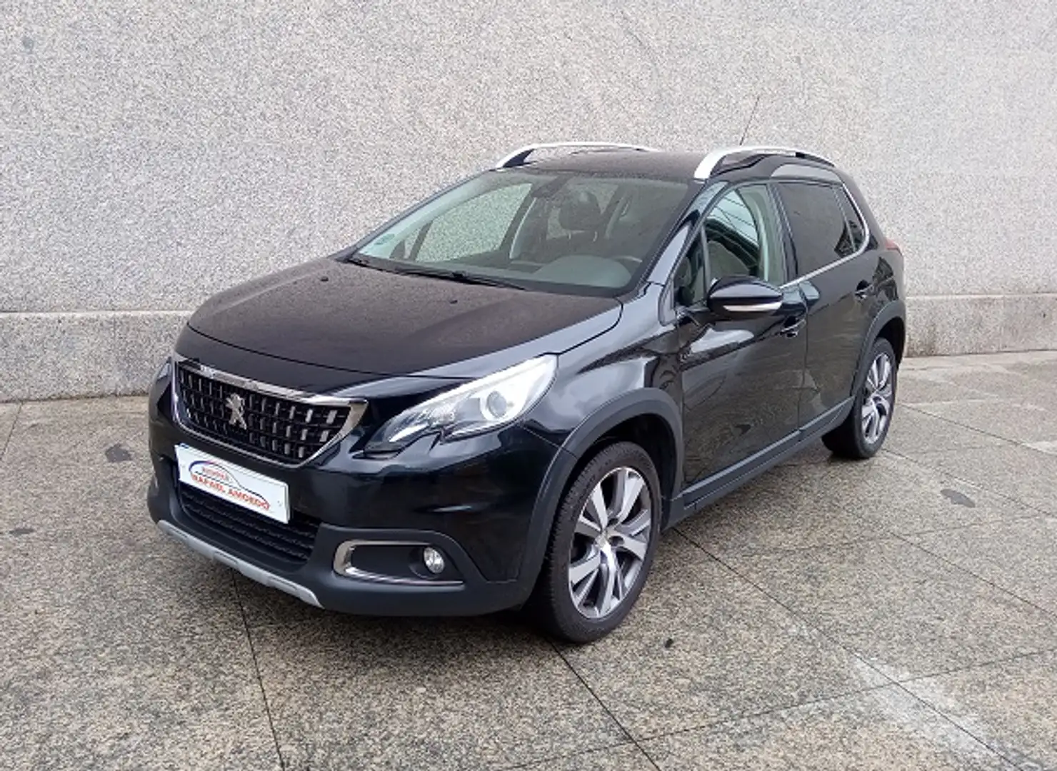 Peugeot 2008 1.6 BlueHDI Allure 100 Noir - 1