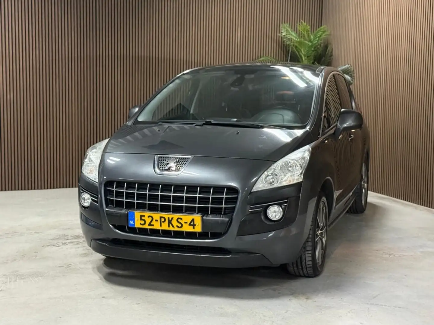 Peugeot 3008 1.6 THP ST Grijs - 2