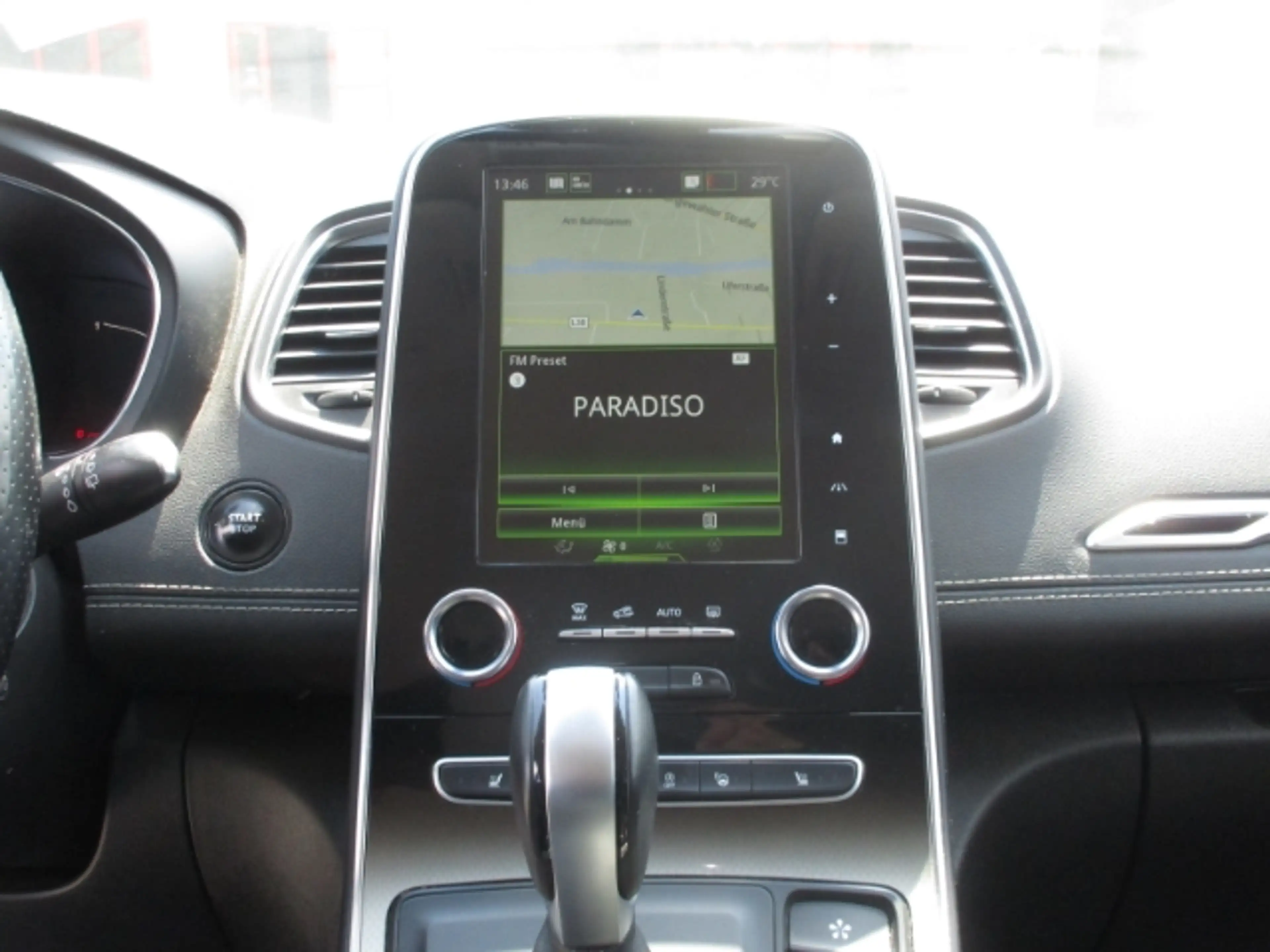 Renault Grand Scenic IV Initiale Paris 1.6 dCi 160 Energy — photo 11