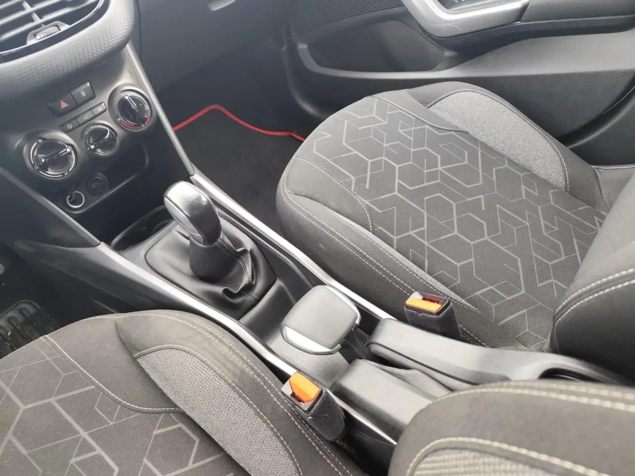 Peugeot 2008 2008 — photo 20