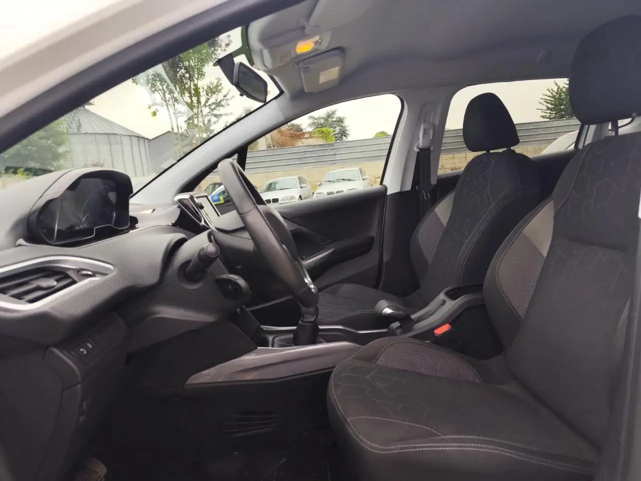 Peugeot 2008 2008 — photo 9