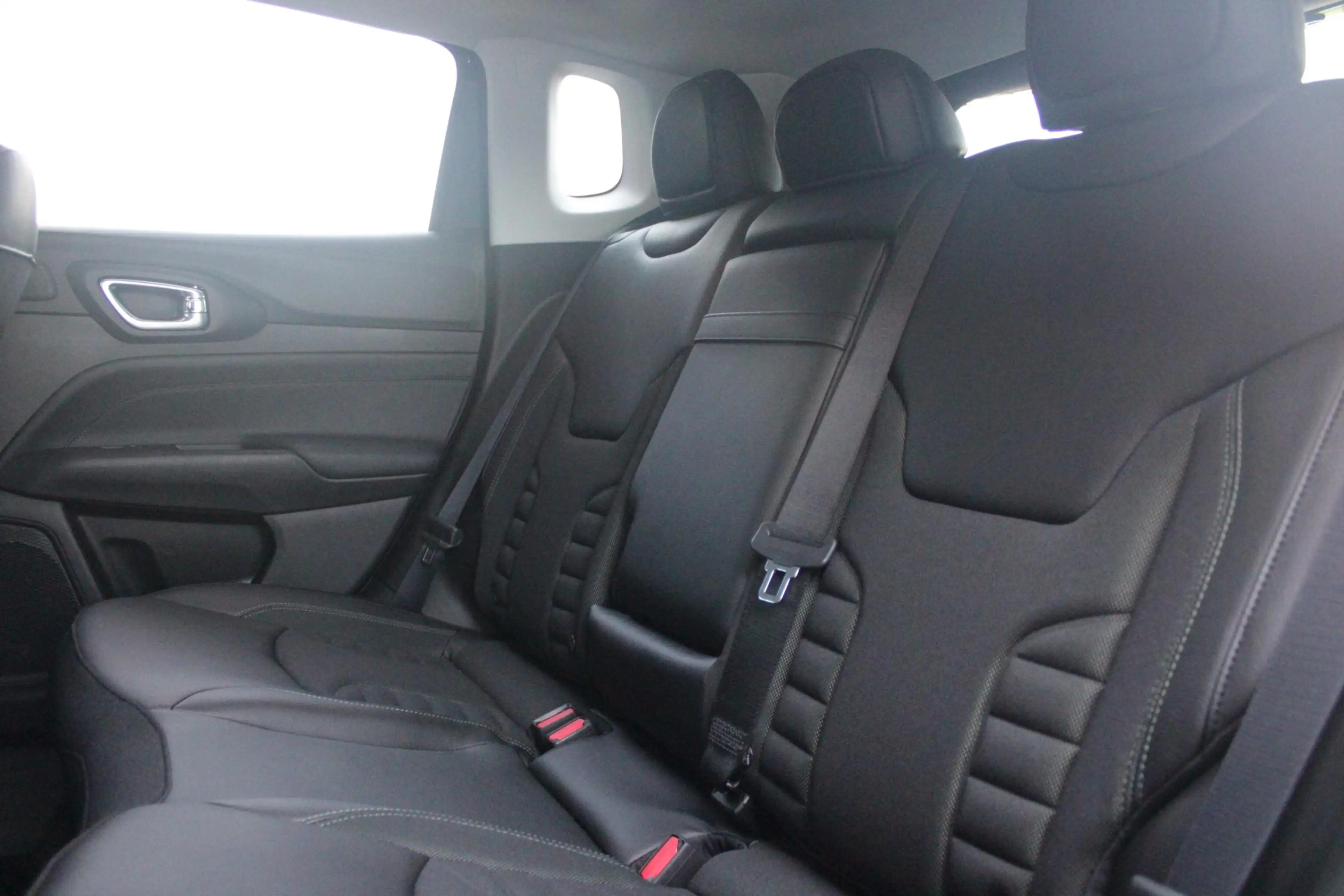 Jeep Compass 4xe 240PK Plug-in Hybrid Electric NORTH STAR | PAN — photo 8