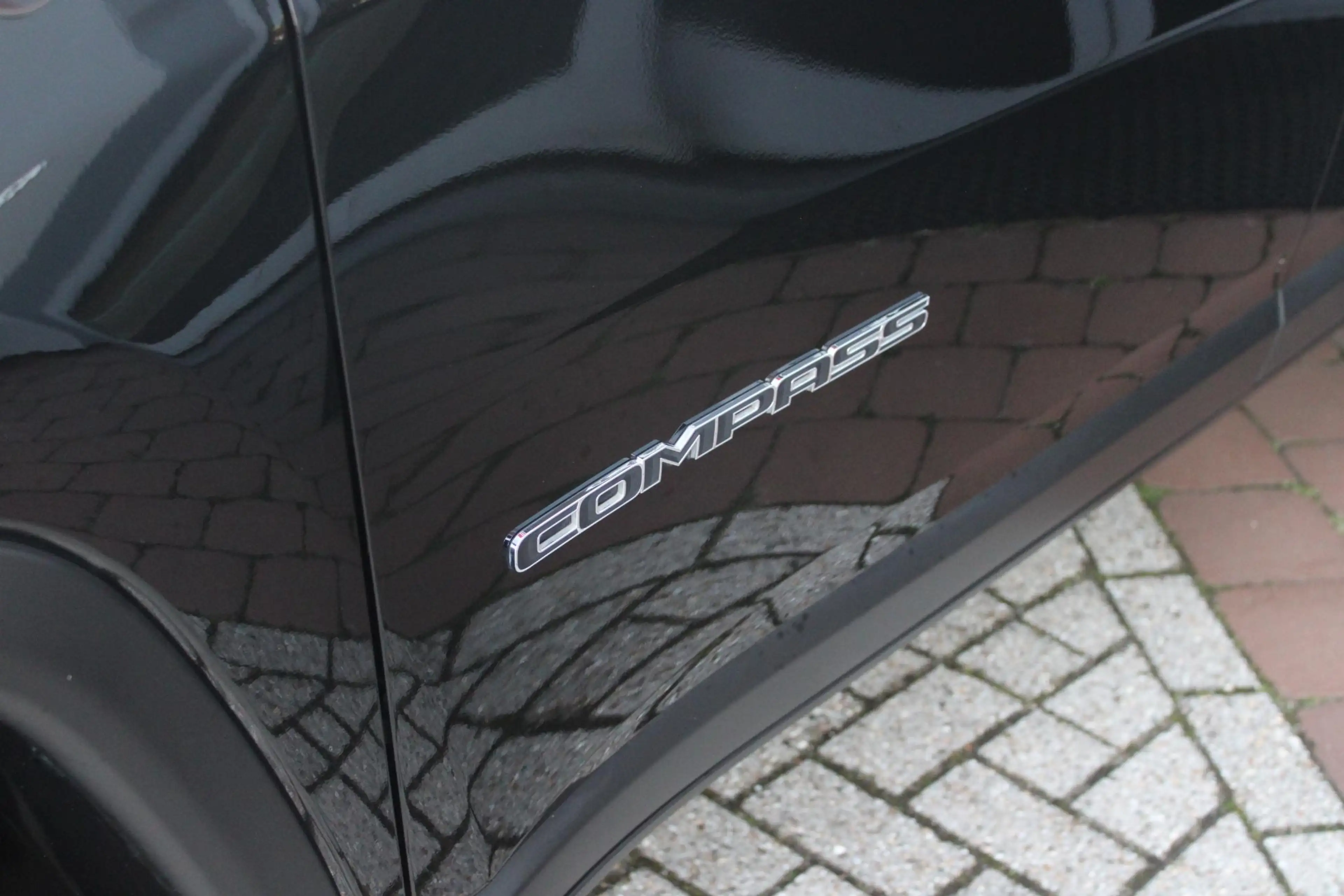 Jeep Compass 4xe 240PK Plug-in Hybrid Electric NORTH STAR | PAN — photo 30