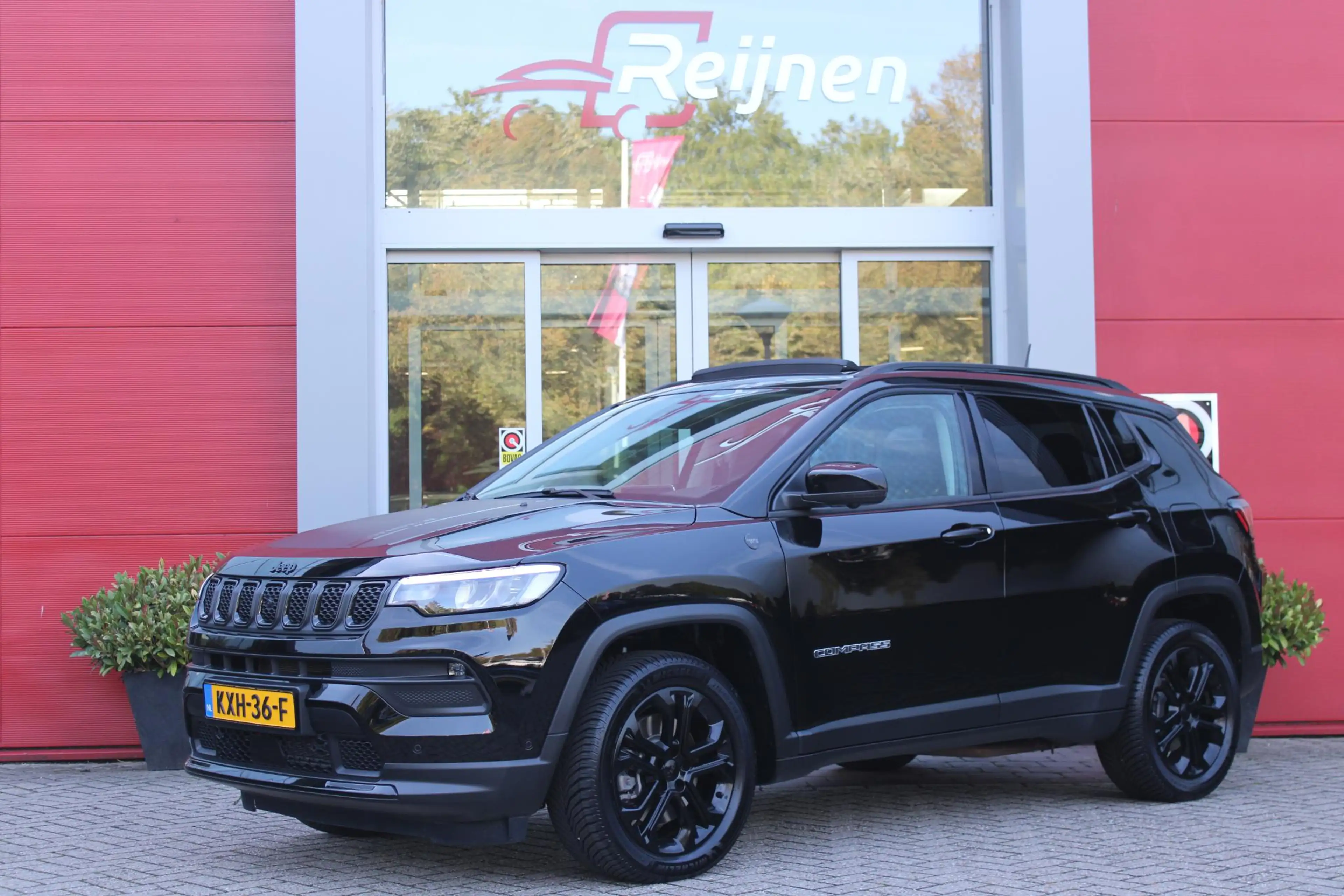 Jeep Compass 4xe 240PK Plug-in Hybrid Electric NORTH STAR | PAN