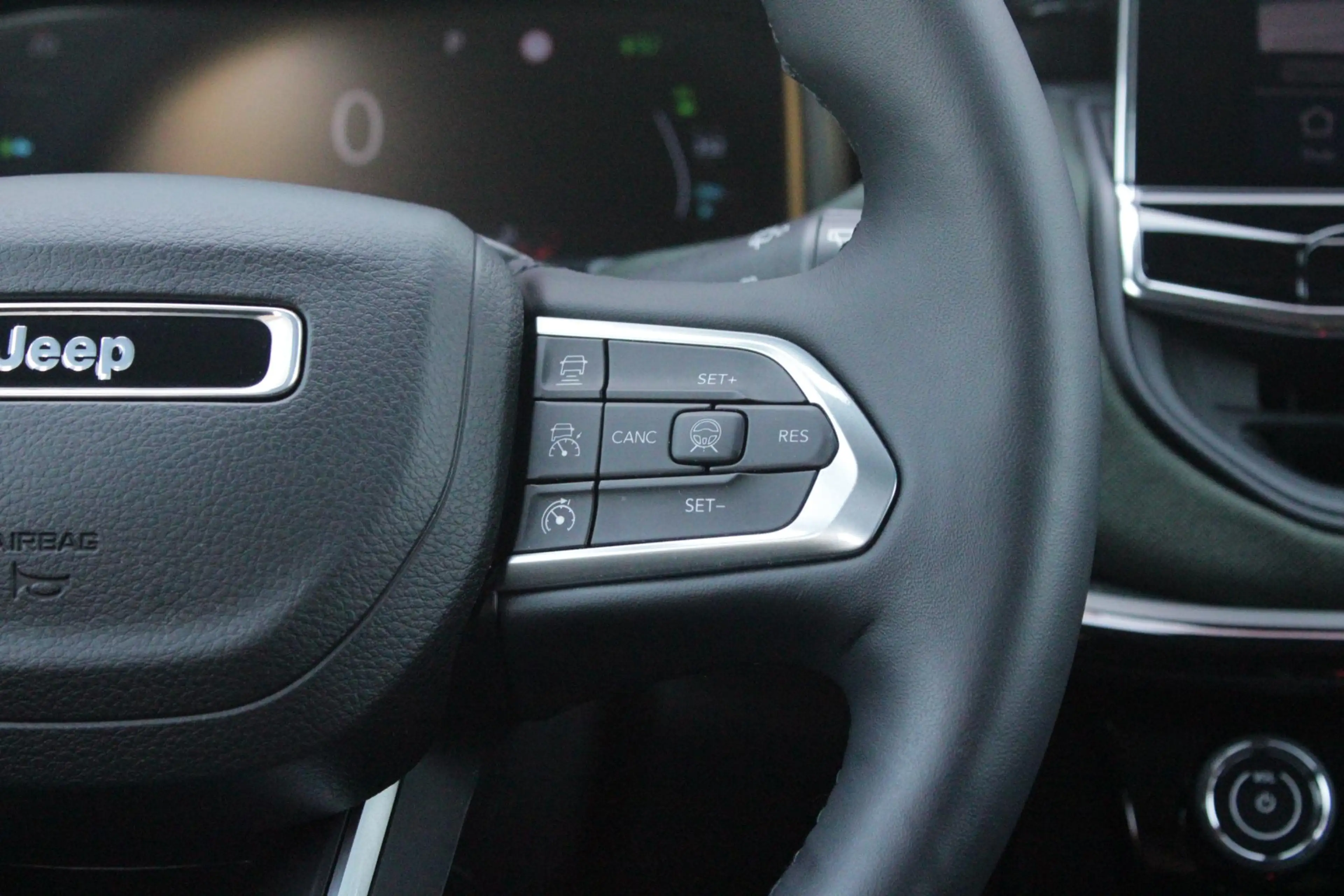 Jeep Compass 4xe 240PK Plug-in Hybrid Electric NORTH STAR | PAN — photo 17