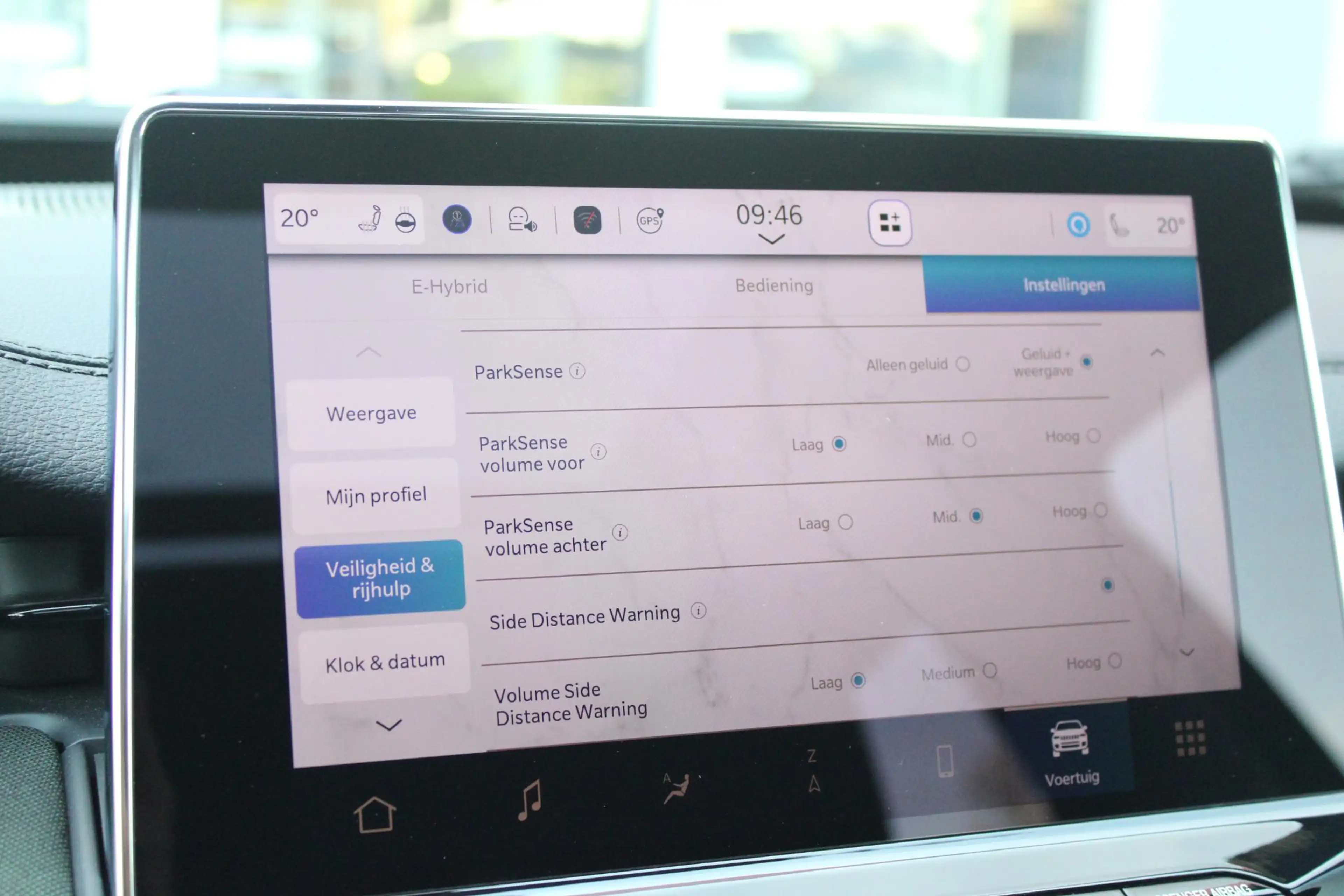 Jeep Compass 4xe 240PK Plug-in Hybrid Electric NORTH STAR | PAN — photo 21
