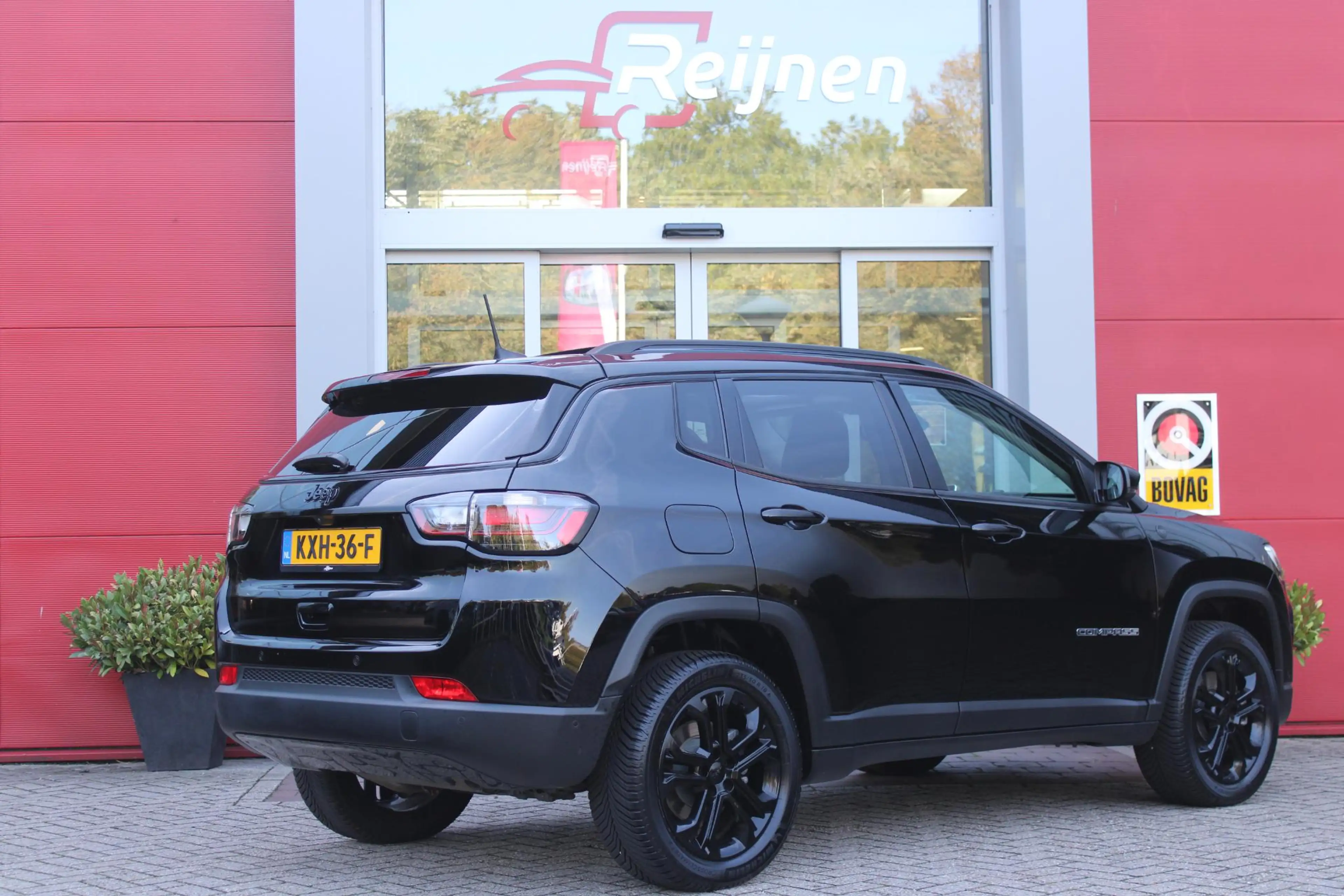 Jeep Compass 4xe 240PK Plug-in Hybrid Electric NORTH STAR | PAN — photo 4