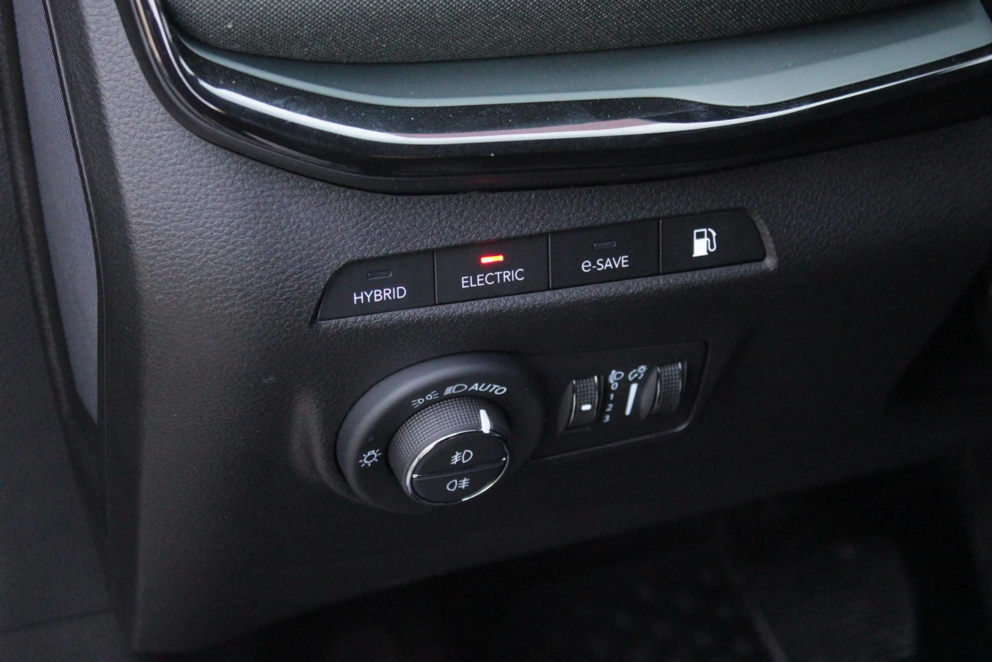 Jeep Compass 4xe 240PK Plug-in Hybrid Electric NORTH STAR | PAN — photo 36