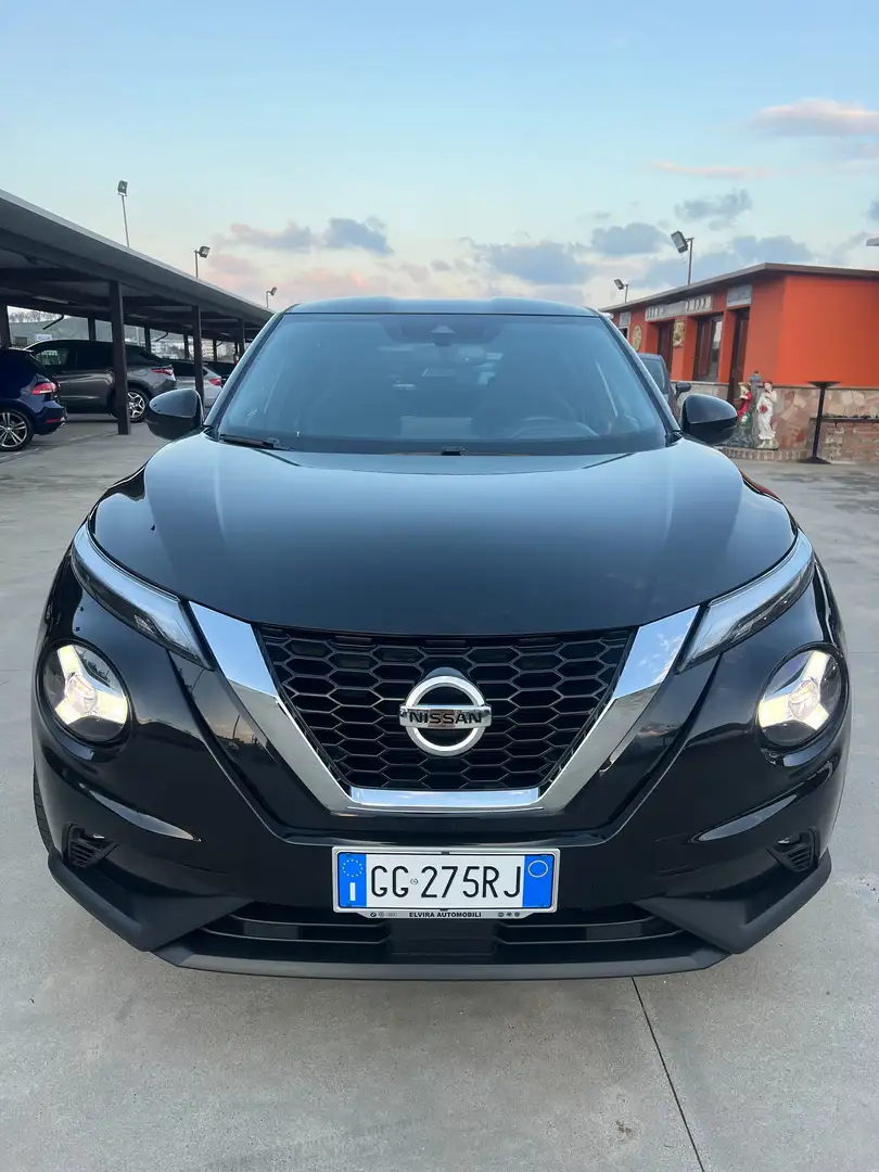 Nissan Juke 1.0 dig-t N-Connecta 114cv Noir - 1