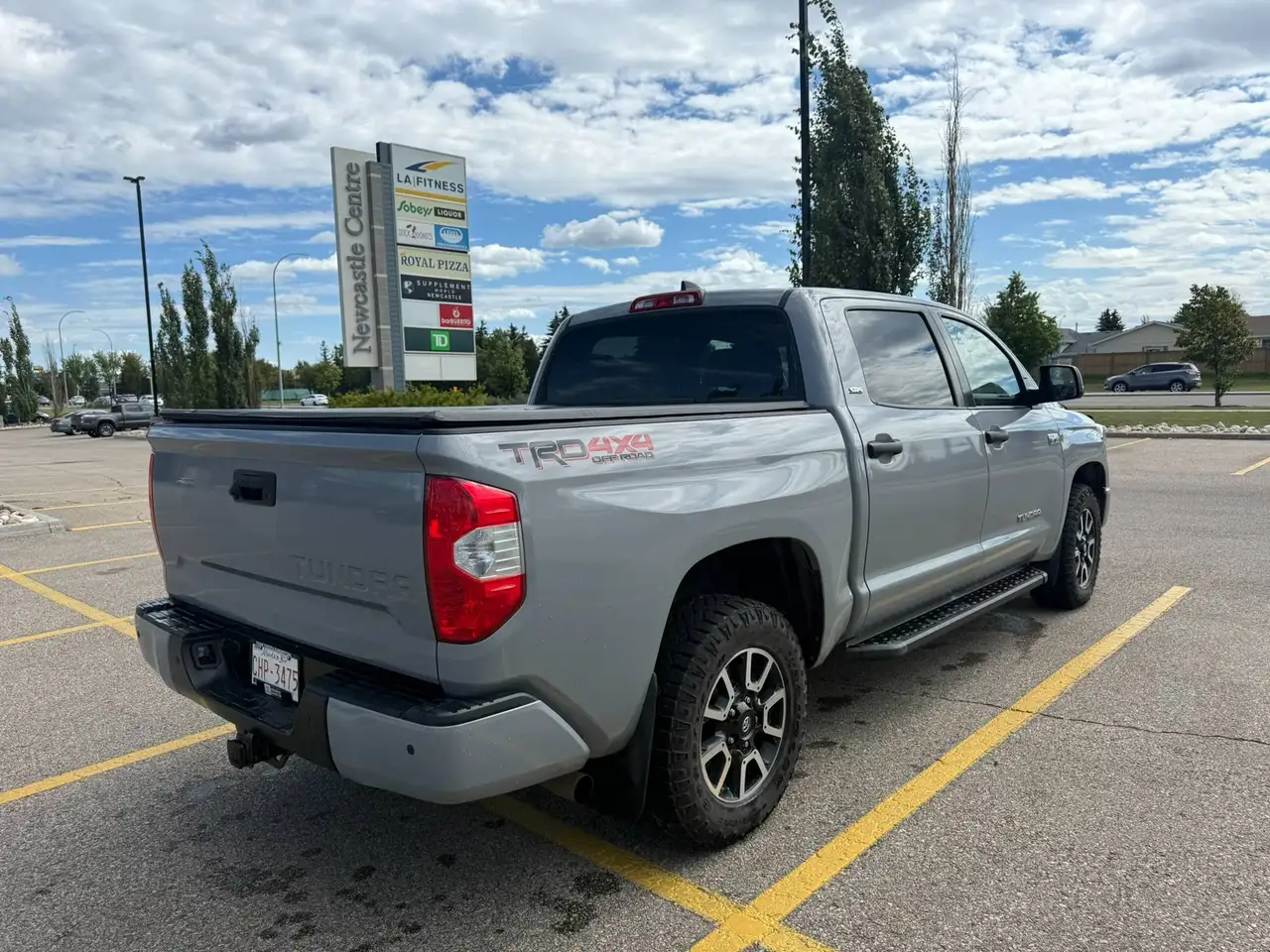 Toyota Tundra снимка Toyota Tundra