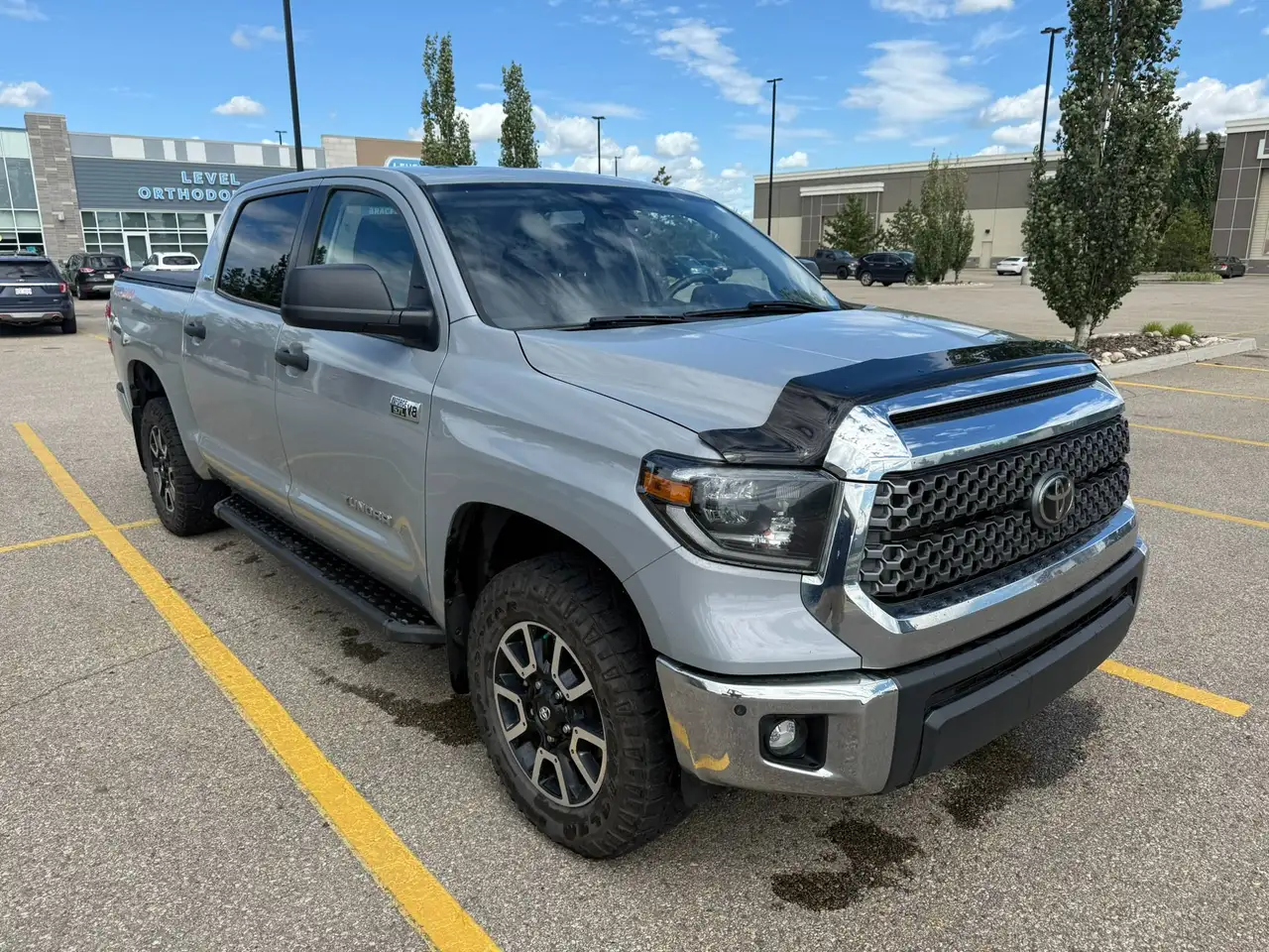 Toyota Tundra снимка Toyota Tundra