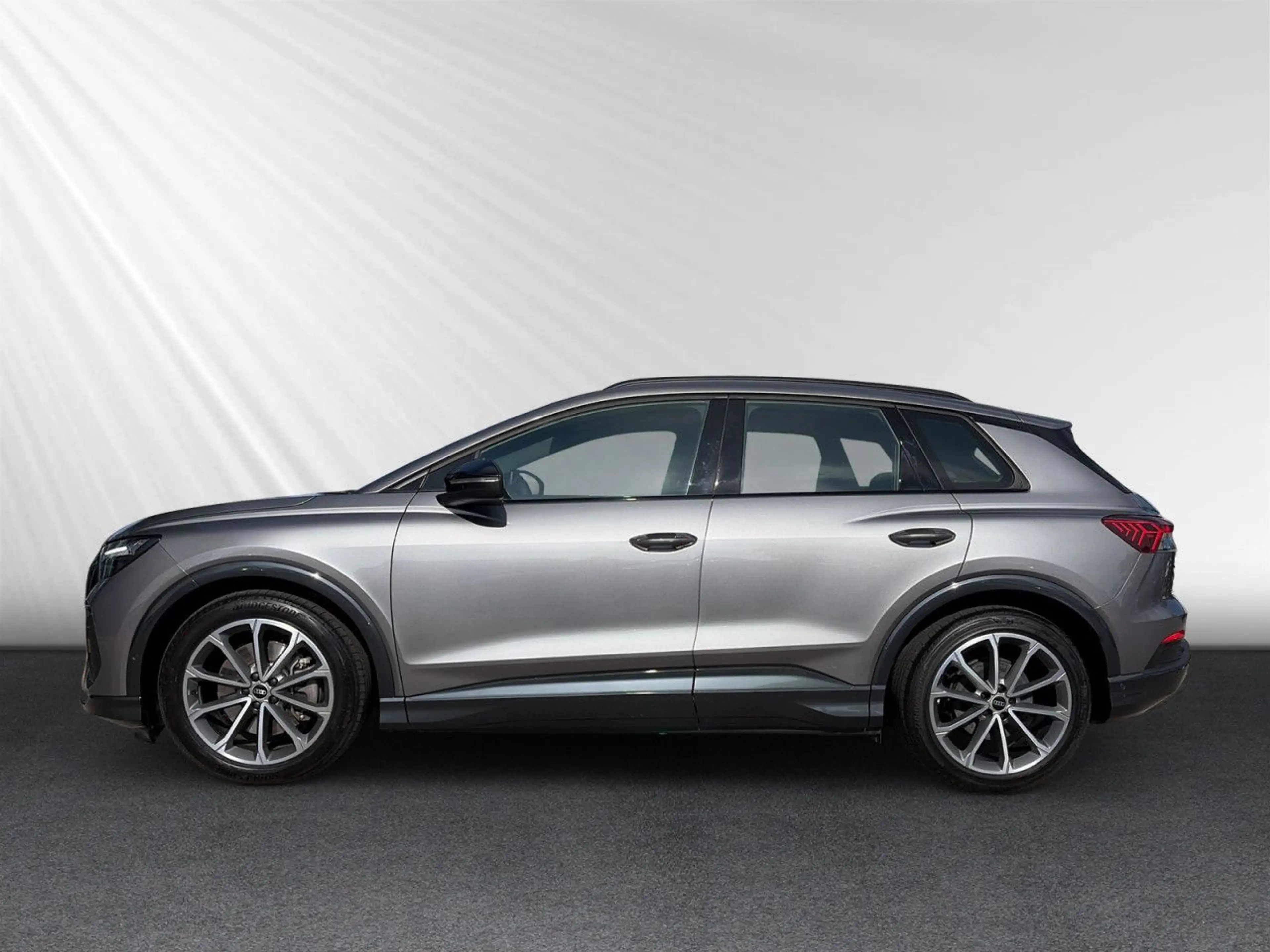 Audi Q4 e-tron 40 advanced LED AHK ACC NAVI SITZHEIZ — photo 2