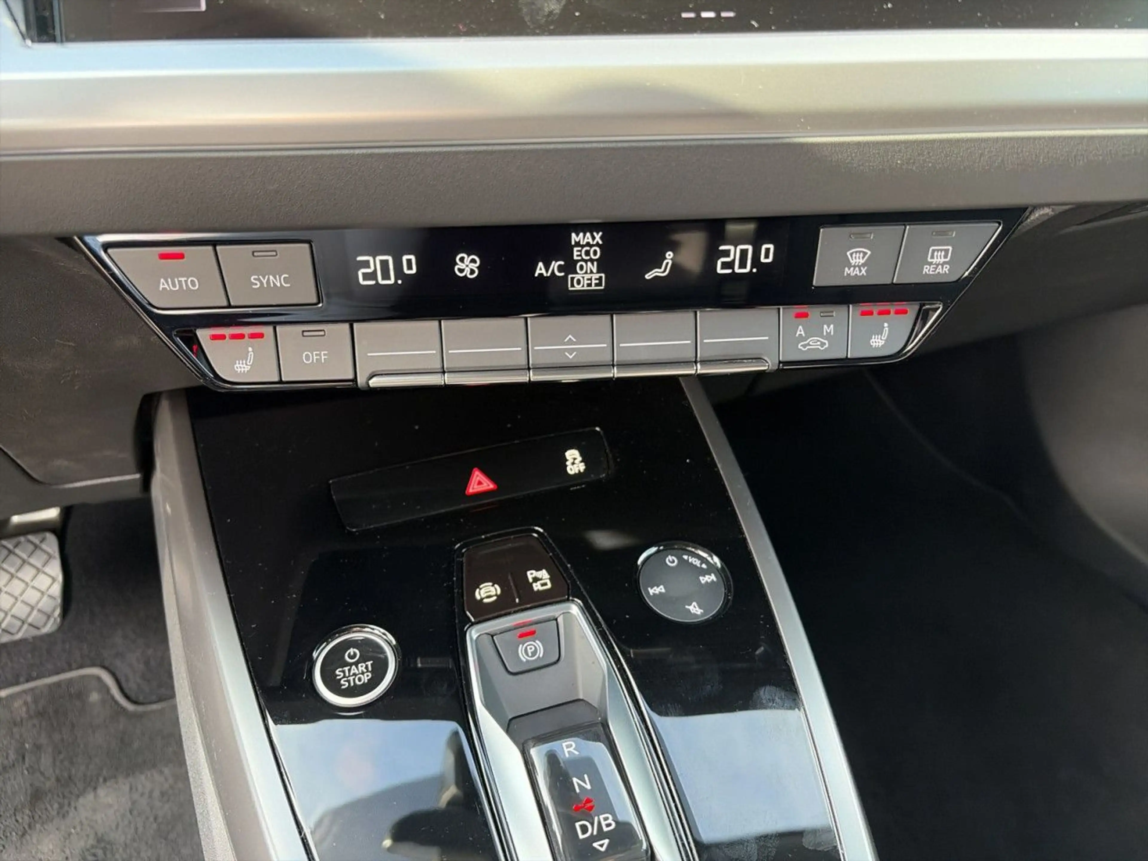 Audi Q4 e-tron 40 advanced LED AHK ACC NAVI SITZHEIZ — photo 14