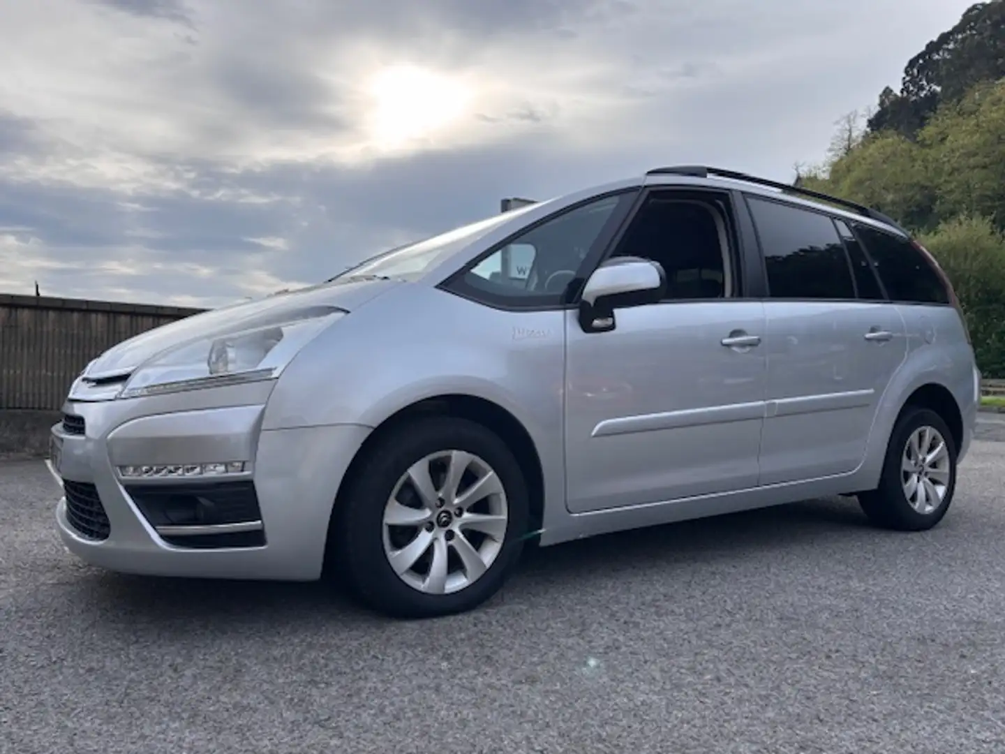 Citroen C4 Grand Picasso 1.6HDI Exclusive Gris - 1
