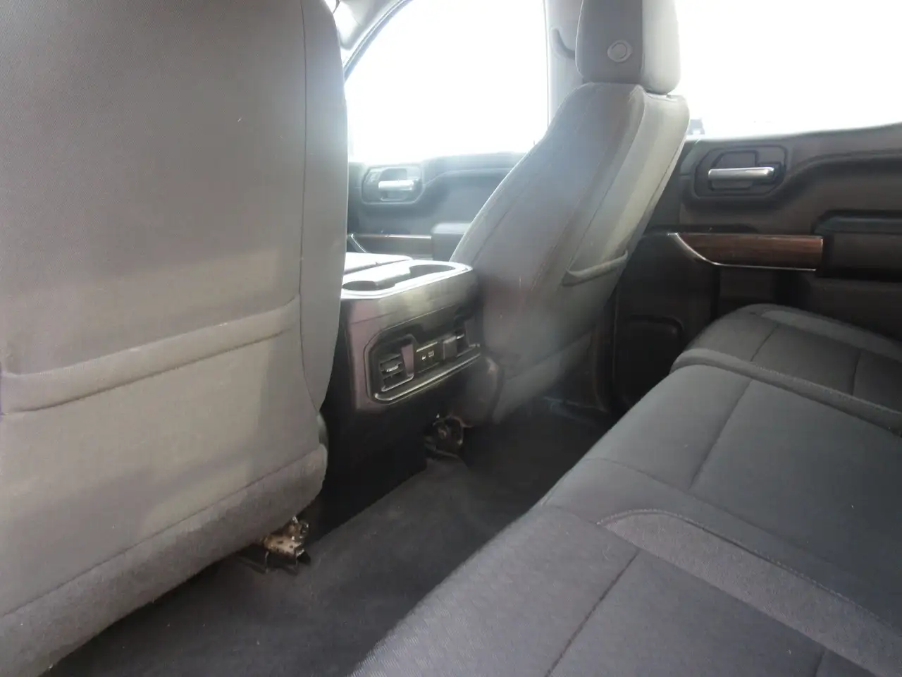 Chevrolet Silverado 1500 снимка Chevrolet Silverado 1500