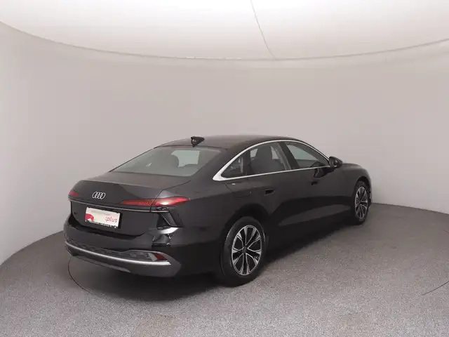 Audi A6 view 4