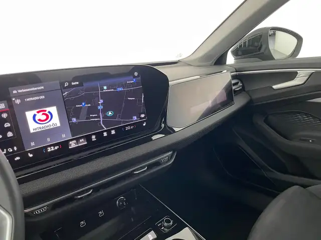 Audi A6 view 9