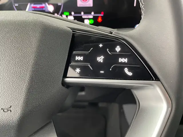 Audi A6 view 15