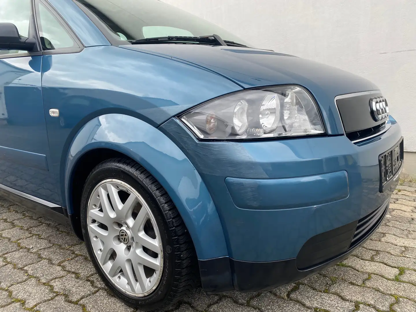 Audi A2 1.4 TDI Langstrecken Fz Klimaautomatik/TÜV NEU Modrá - 2