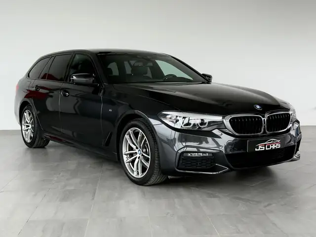 BMW 5 Series view 6