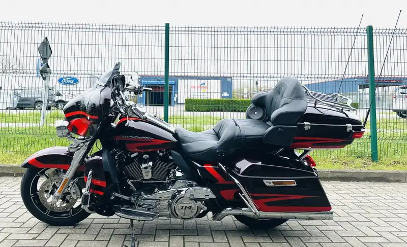 Harley-Davidson Tour Glide - foto 2