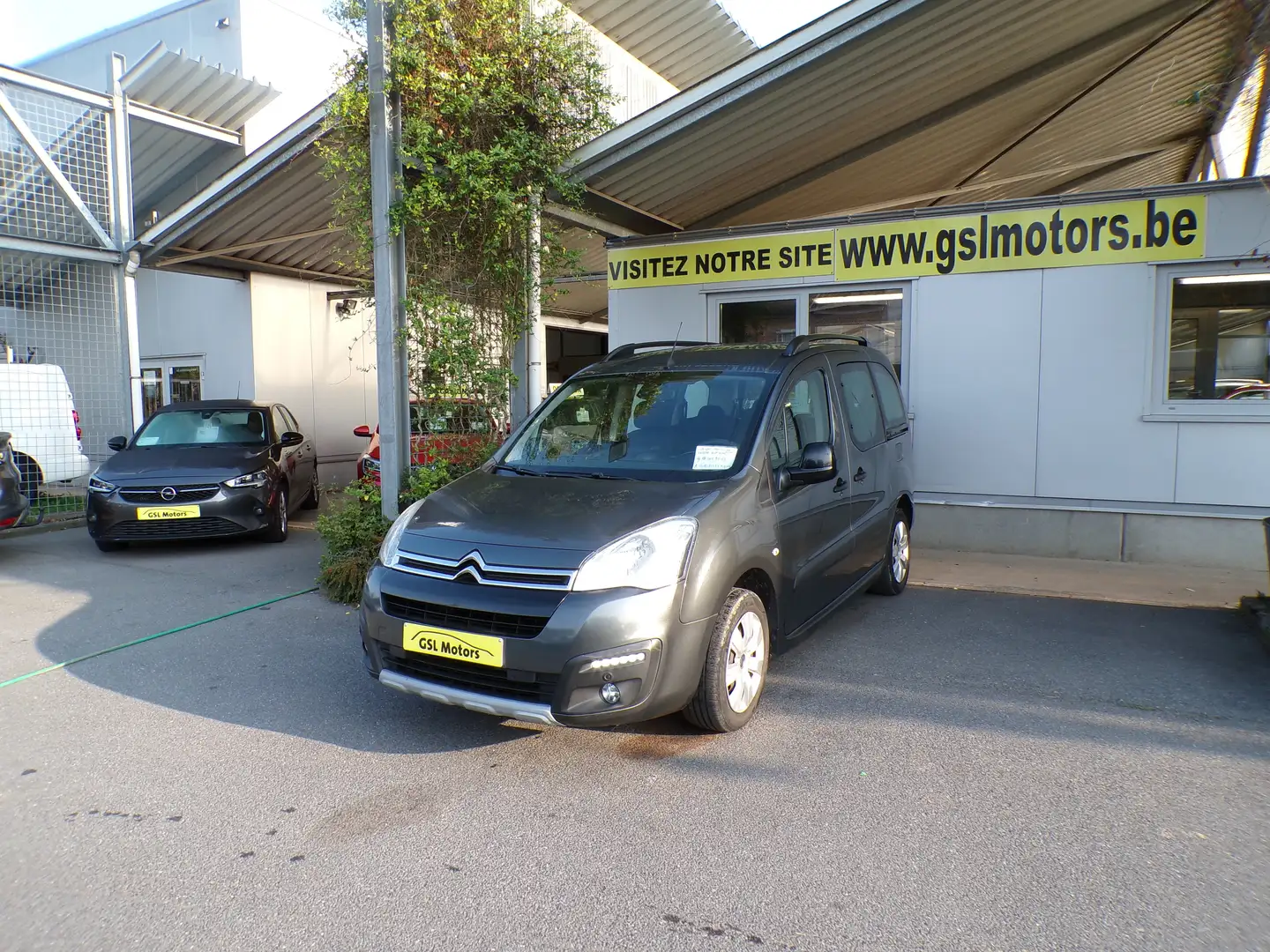 Citroen Berlingo 1.6 HDi 100 Gris 06/16 Airco Caméra Cruise GPS Grijs - 1