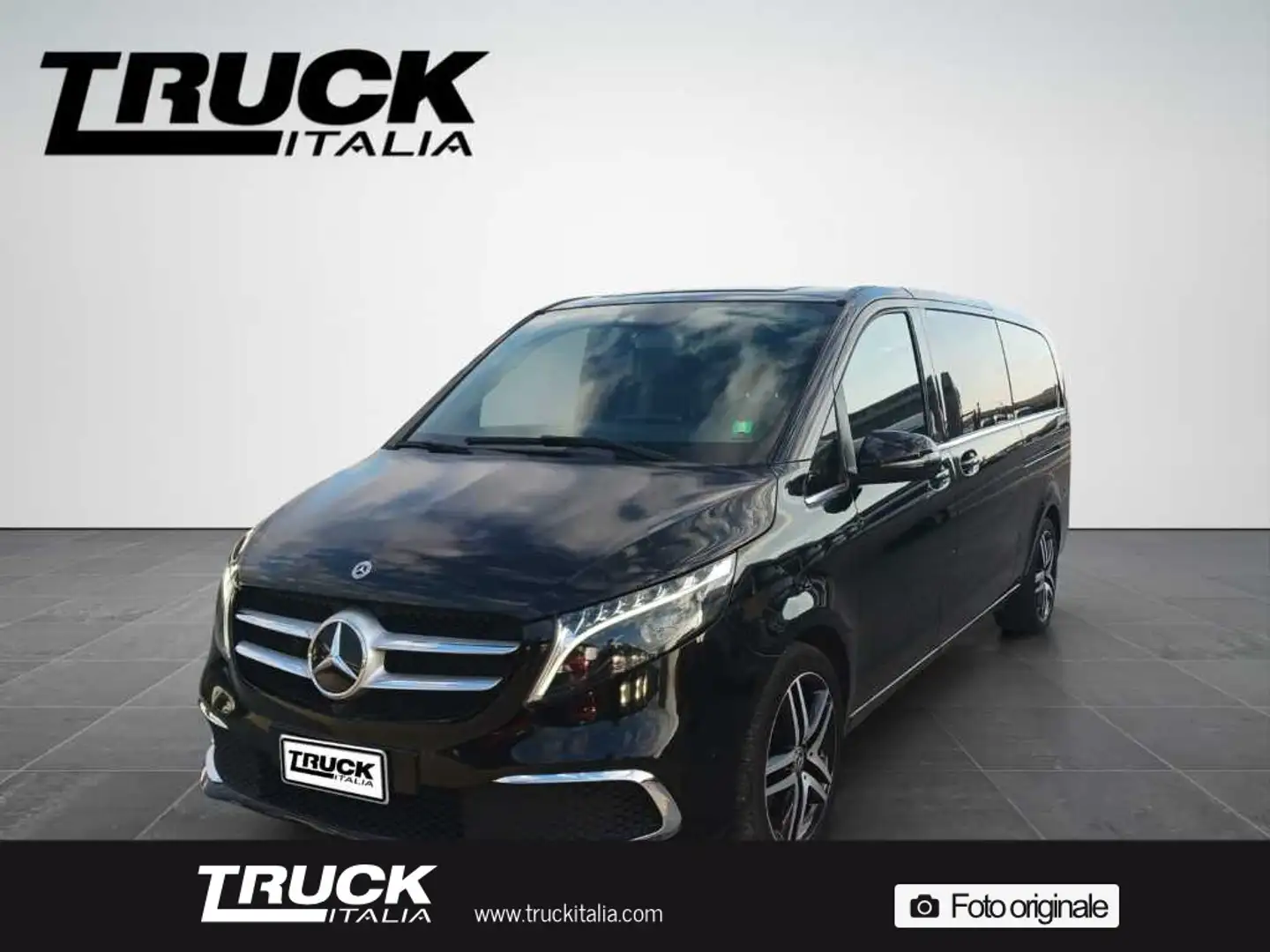 Mercedes-Benz V 300 - V Extralong 300 d Premium a Nero - 2