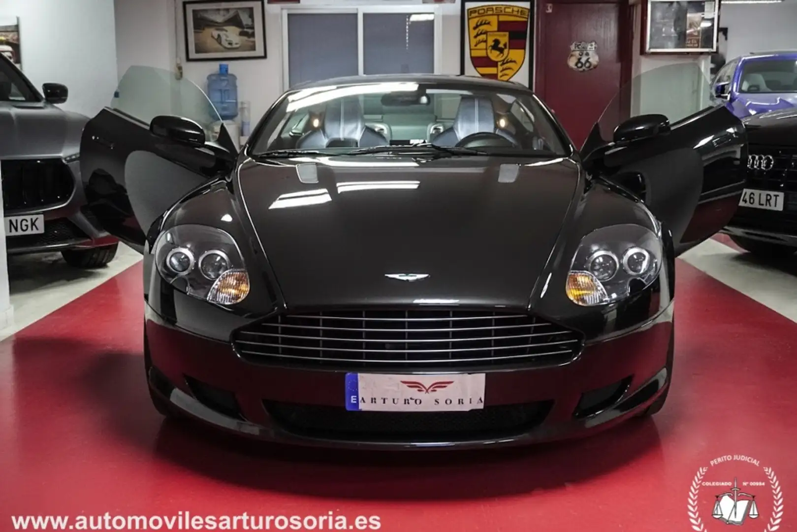 Aston Martin DB9 Touchtronic2 Negro - 2