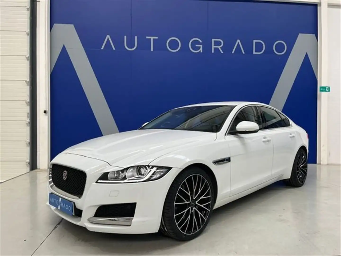 Jaguar XF 2.0D 132kW 180CV Prestige Auto Blanc - 1