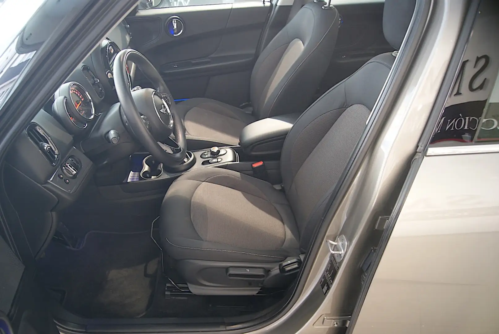 MINI Cooper Countryman D Gris - 2