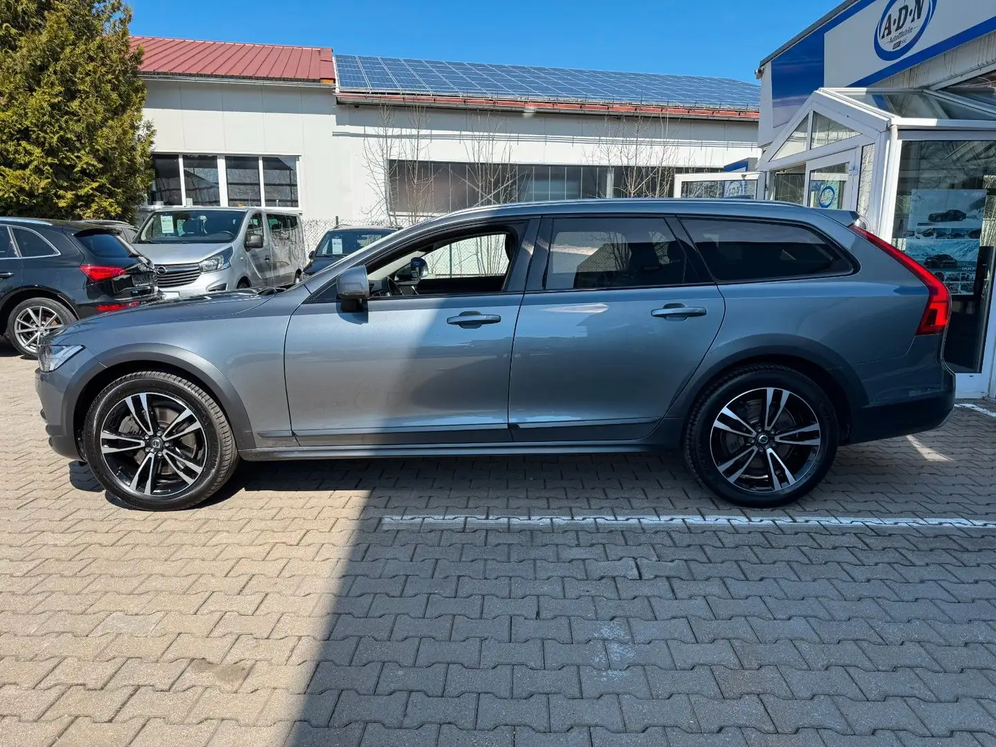 Volvo V90 Cross Country Pro T5 AWD *Leder*AHK*LED* Gri - 2