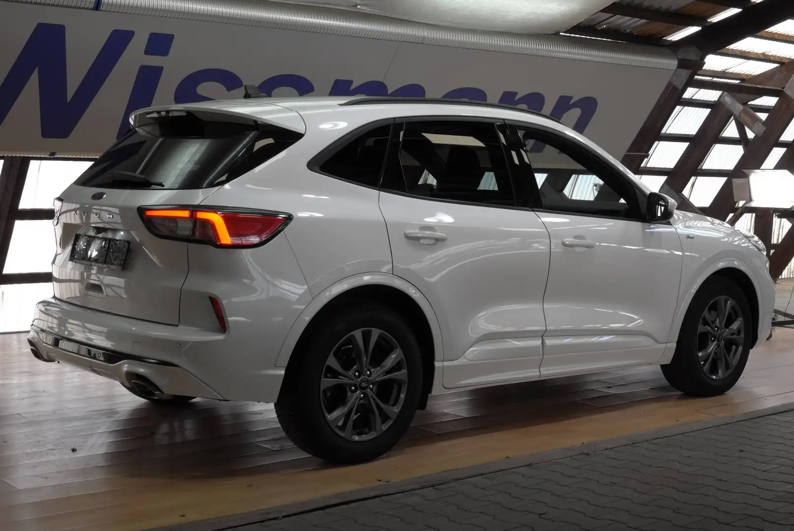 Ford Kuga ST-Line 1,5 Schaltgetr. Allwetter Diesel Bianco - 2