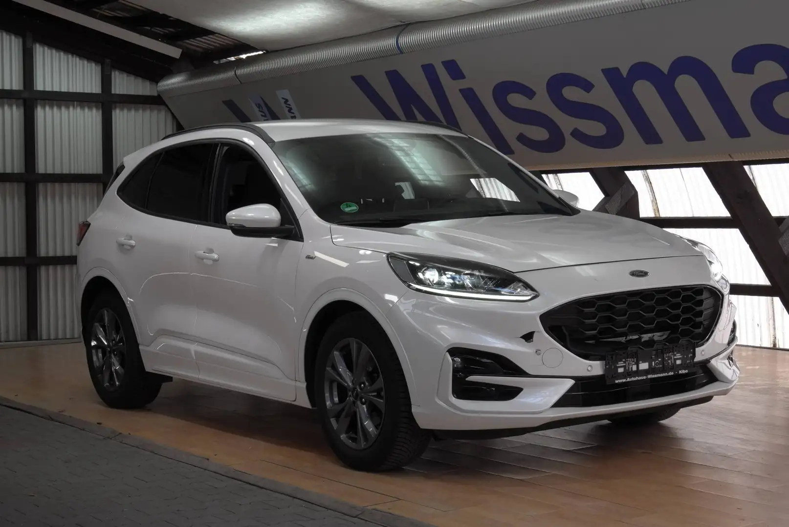 Ford Kuga ST-Line 1,5 Schaltgetr. Allwetter Diesel Wit - 1