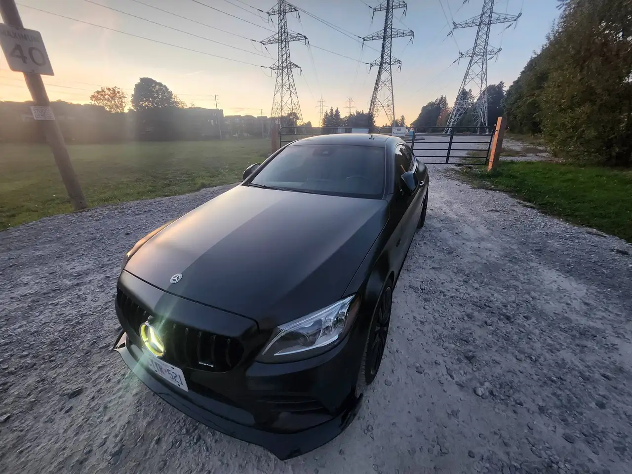 Mercedes-Benz C-Class снимка Mercedes-Benz C-Class