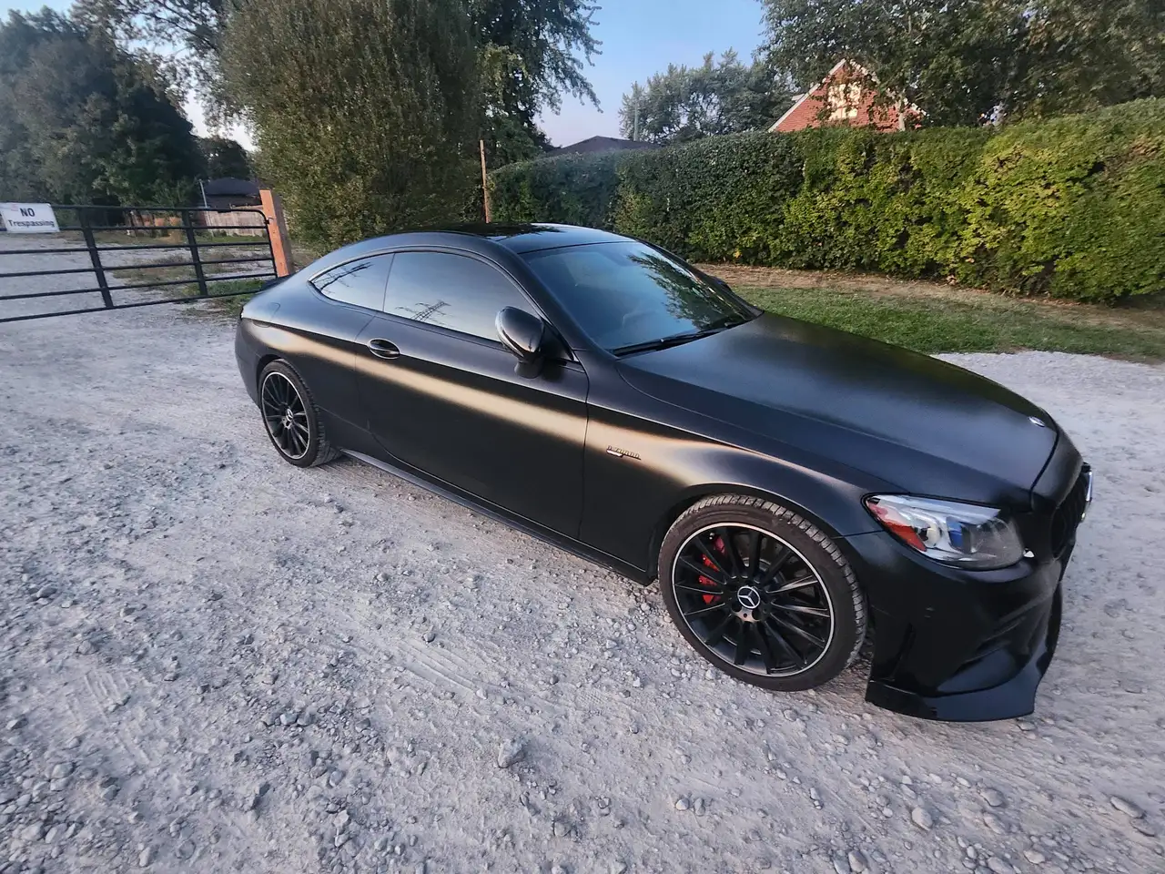 Mercedes-Benz C-Class снимка Mercedes-Benz C-Class